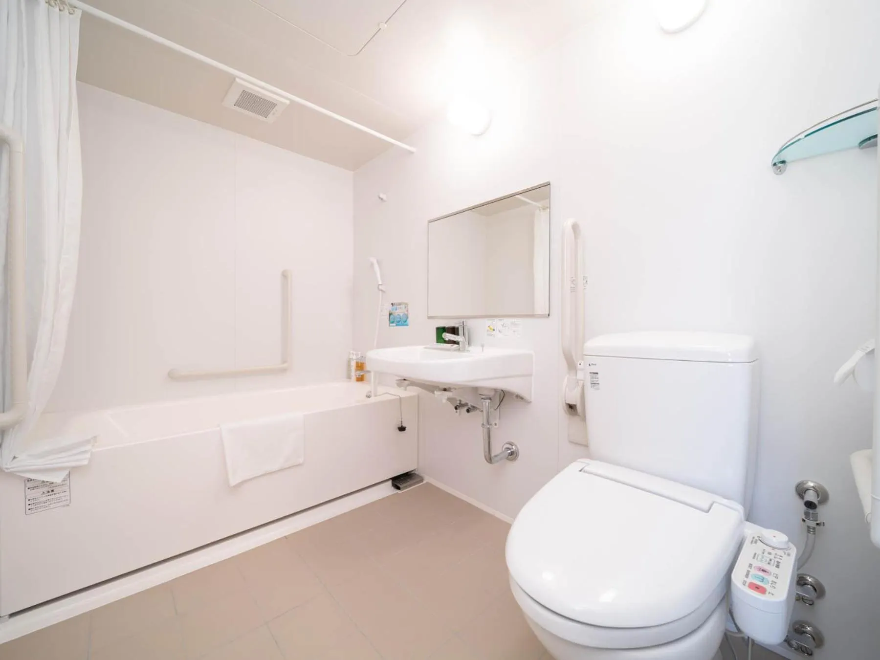 Photo of the whole room in Super Hotel Yamagata Sakurambo-Higashine Station Front