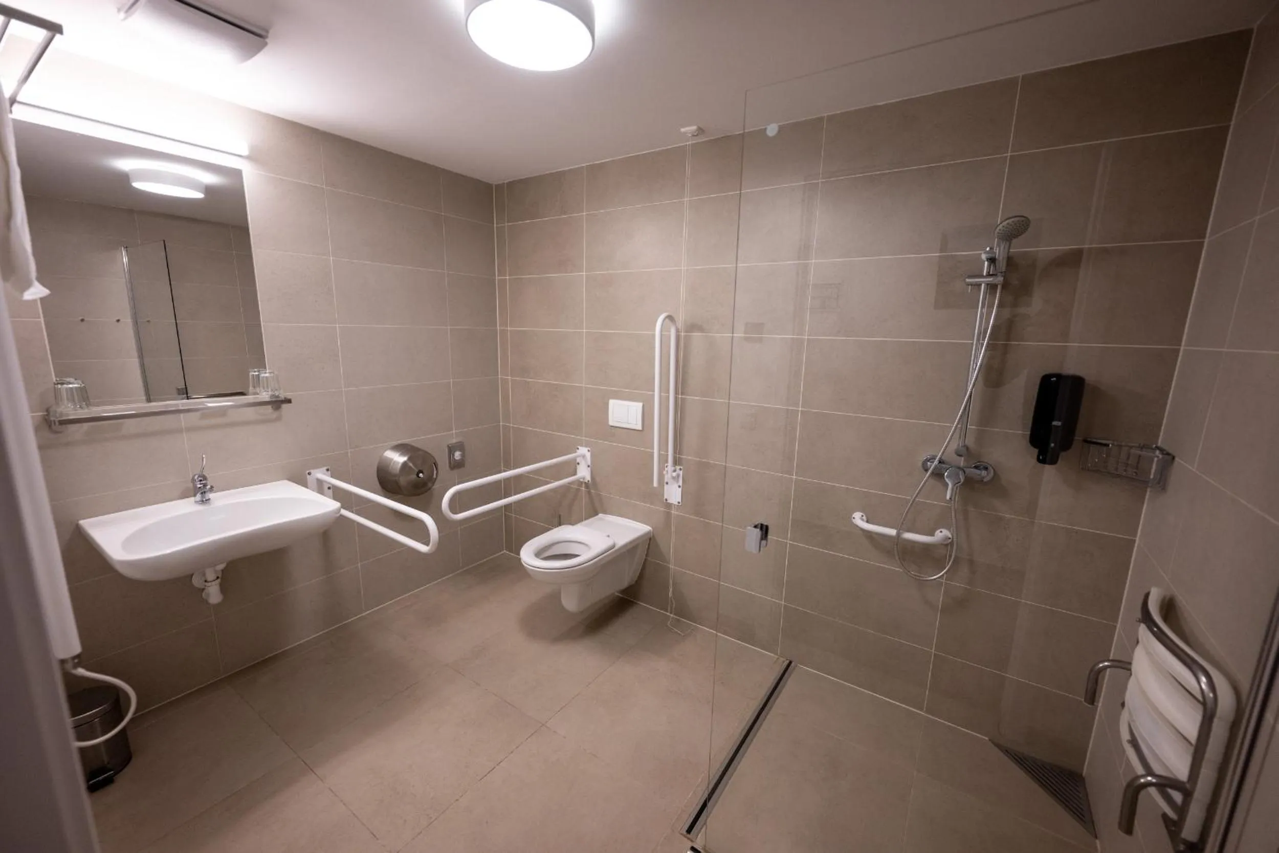 Twin Room - Disability Access in Hotel Monínec - Depandance Nová Javorka