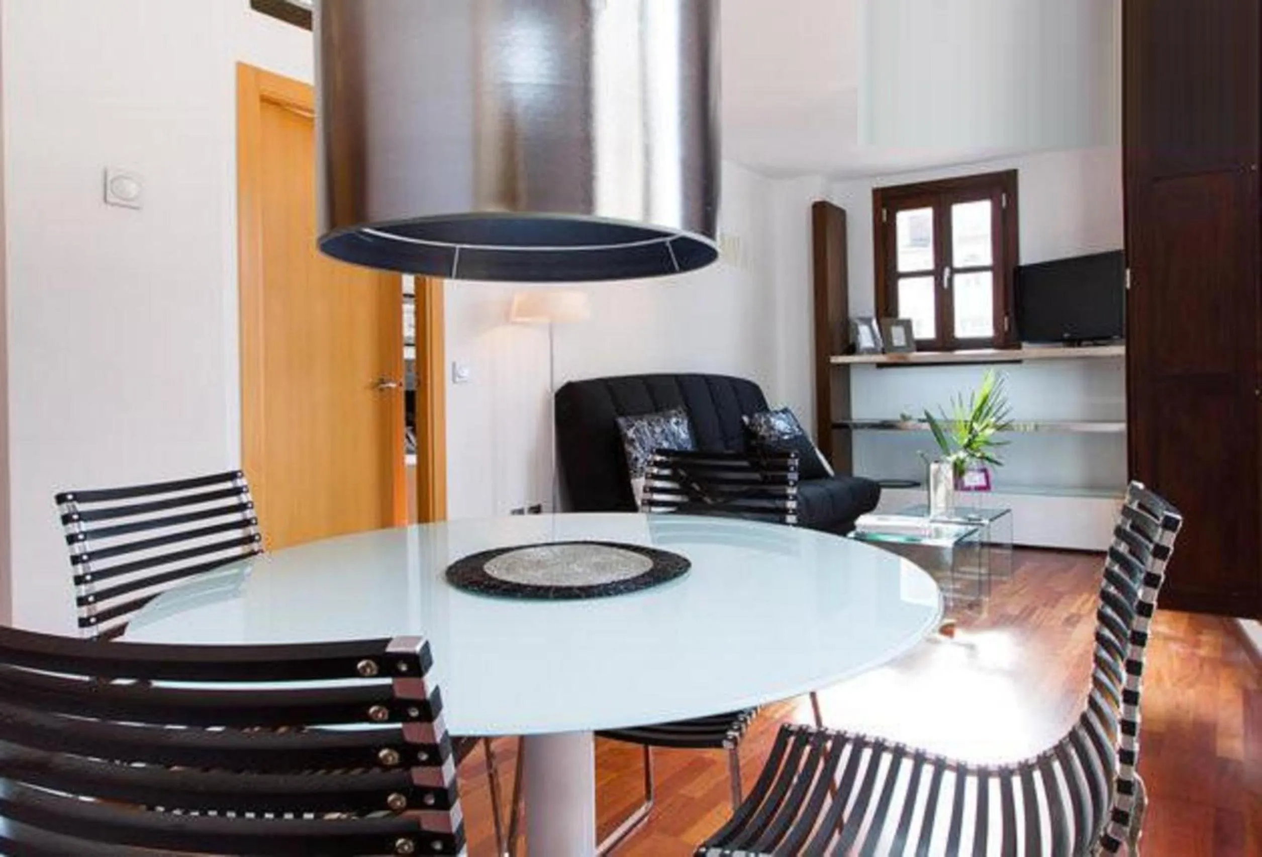 Dining area in Happy Apartments Valencia