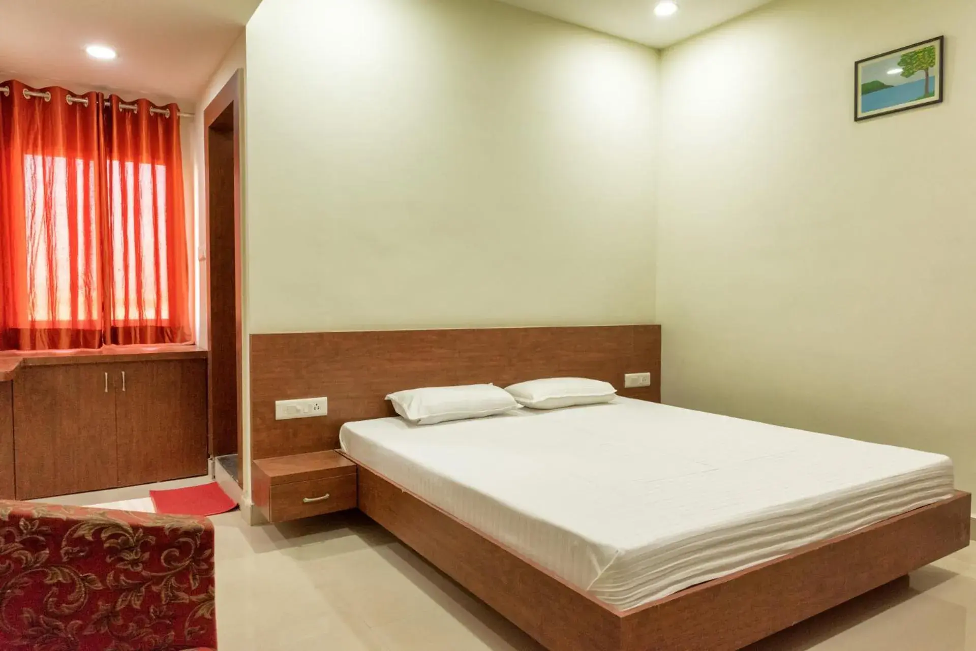 Standard Double Room - single occupancy in Hotel Drishti,Bhopal Standard Double Room - single occupancy in Hotel Drishti,Bhopal