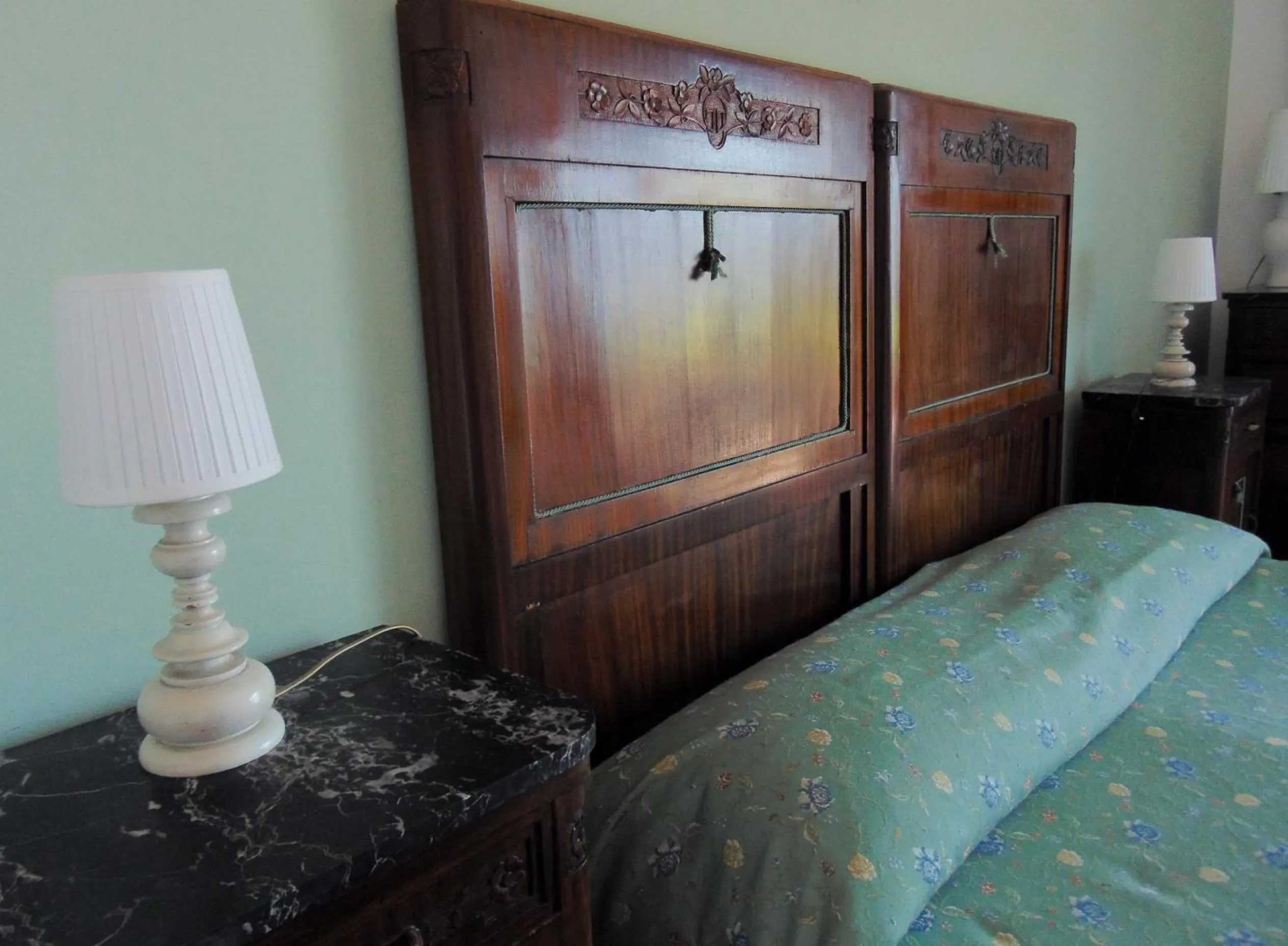 Decorative detail, Bed in Villa Sara