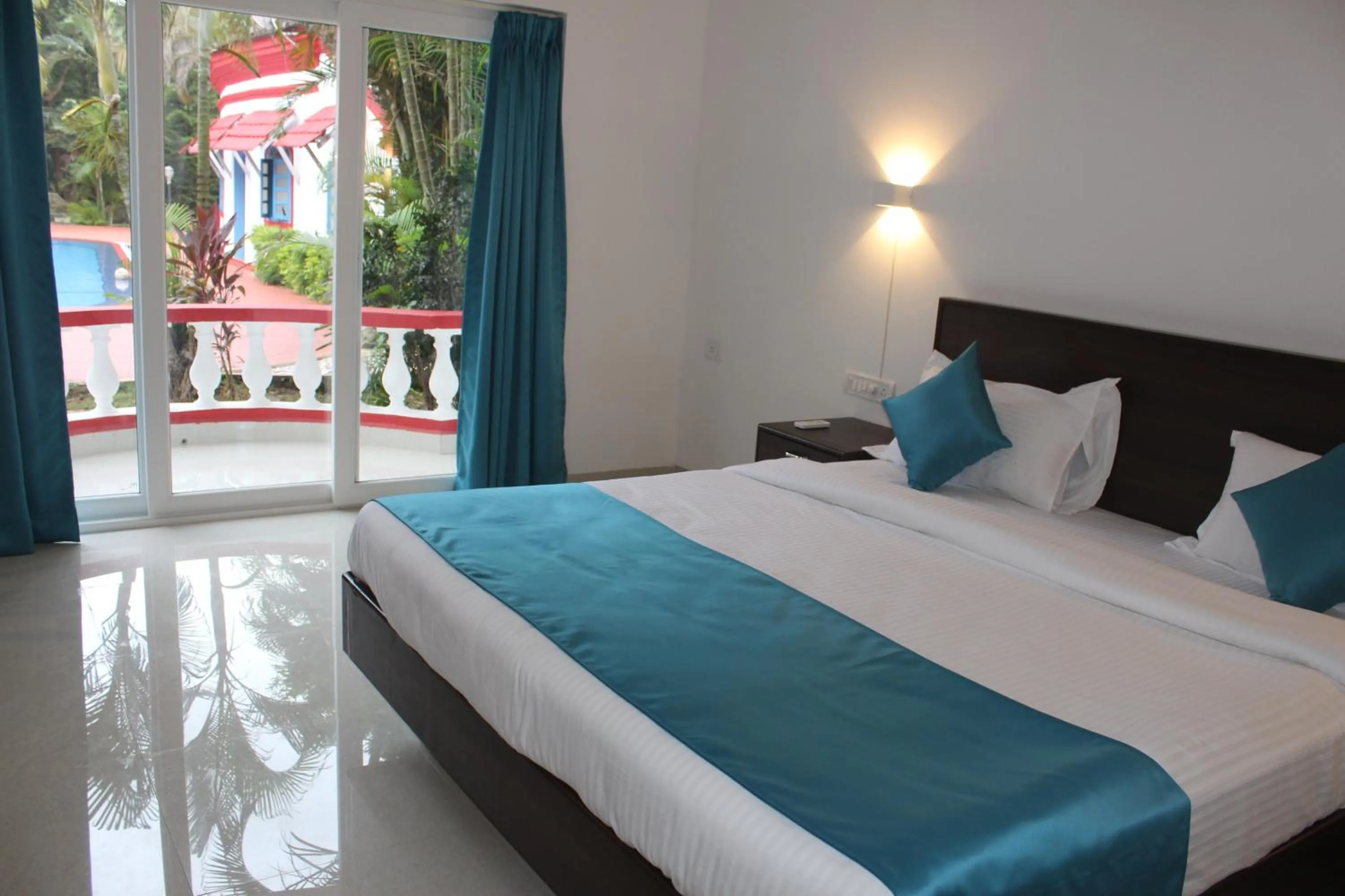 Bedroom, Bed in Anjuna Beach Resort