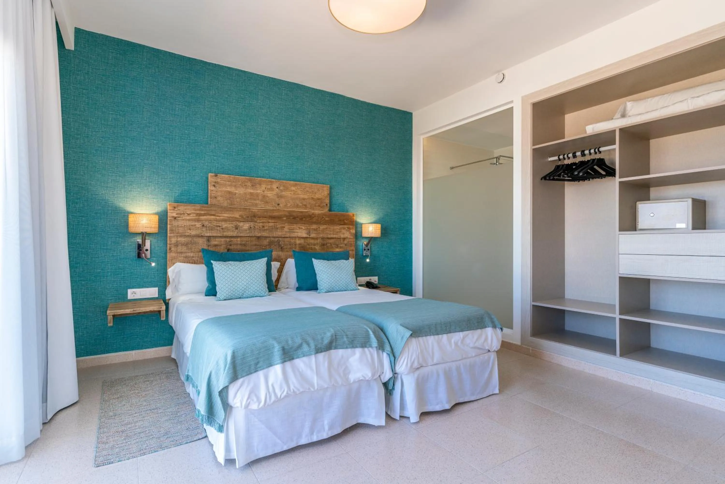 Bed in Hotel Playa Santandria Adults Only