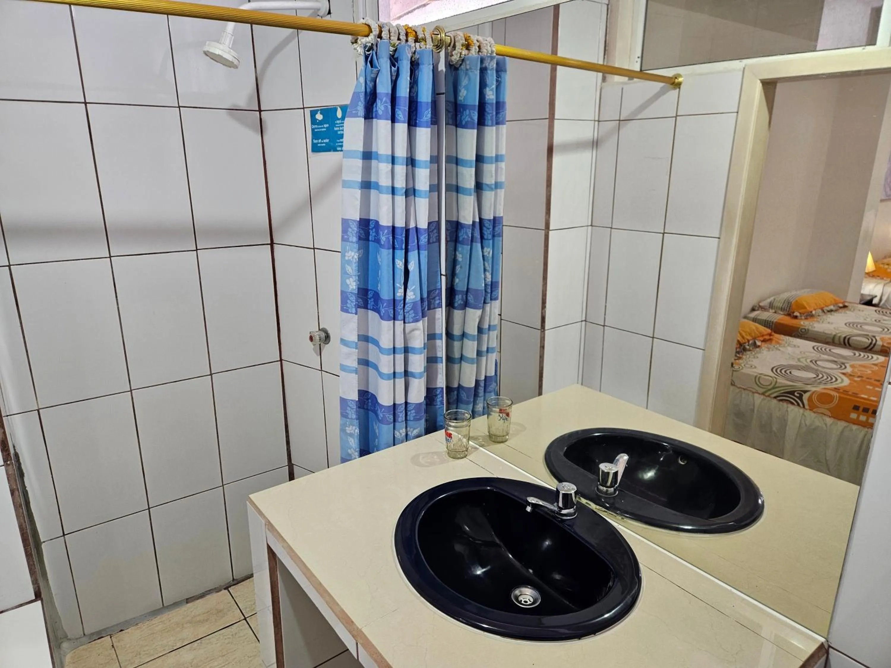 Bathroom in Hostal Cerro Azul