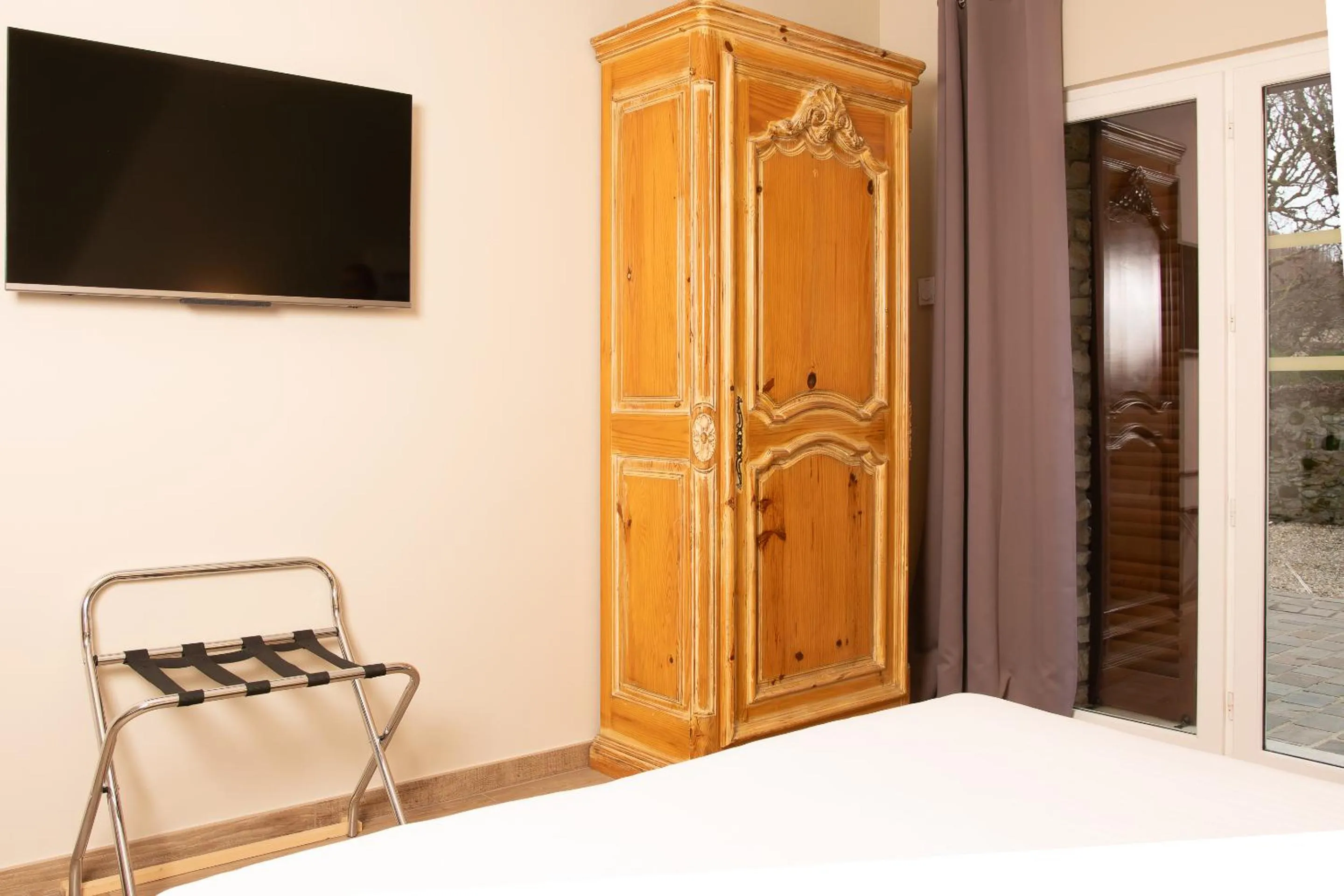 Triple Room with Garden View in DOMAINE ST GERMER