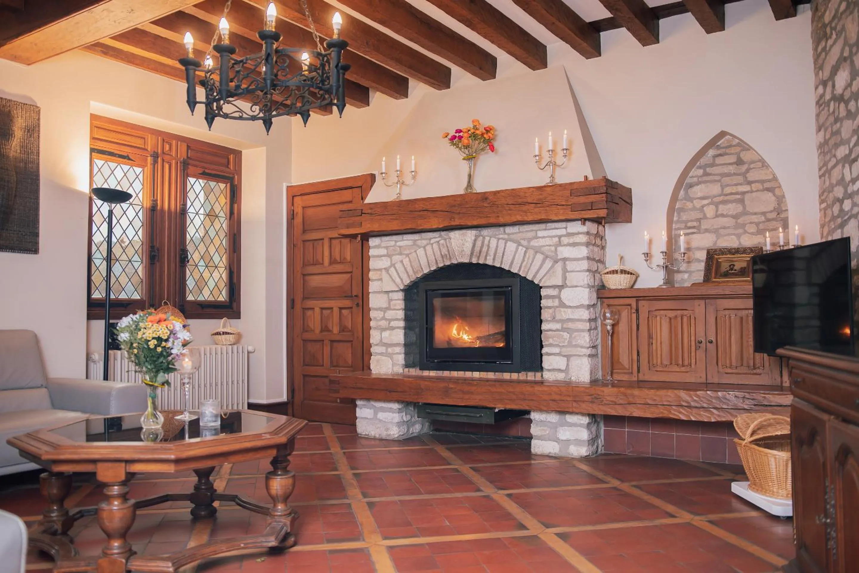 Communal lounge/ TV room in DOMAINE ST GERMER