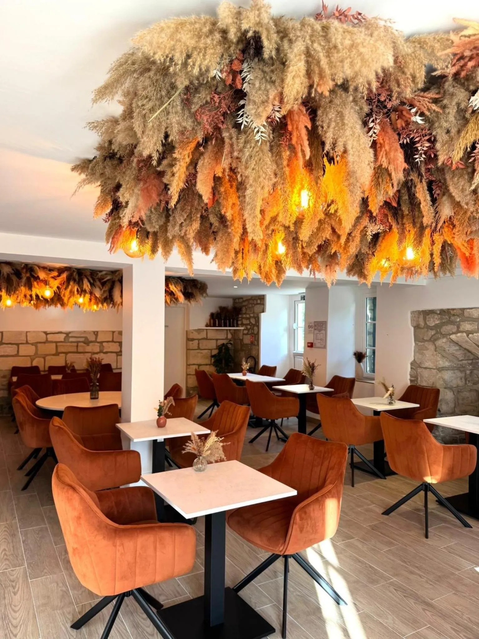 Restaurant/places to eat in DOMAINE ST GERMER