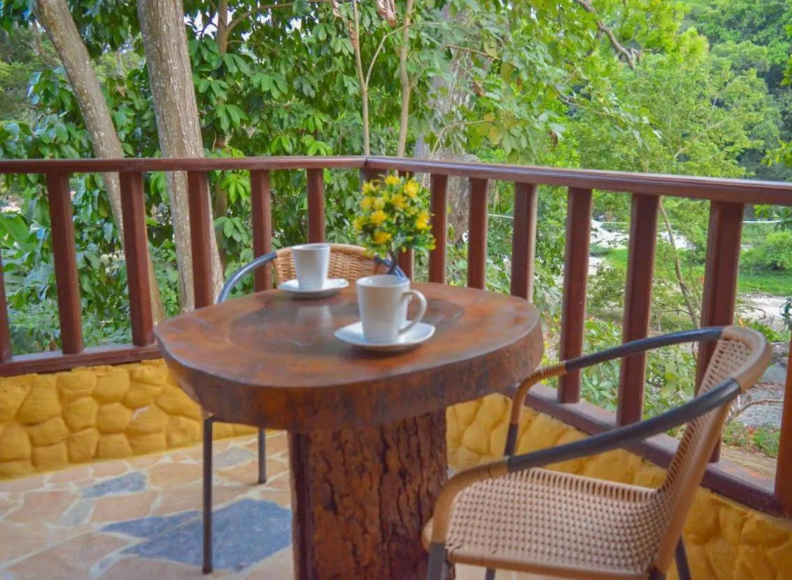 Balcony/Terrace in Eco Hostal Kuima