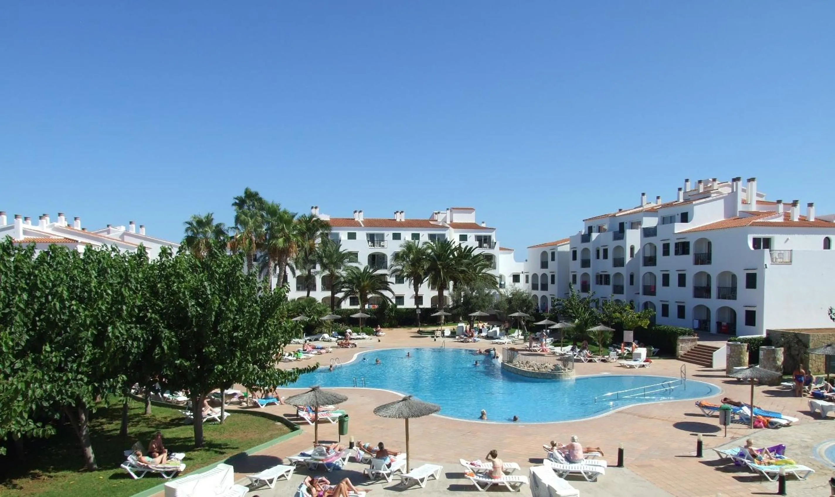 Facade/entrance in Apartamentos Vista Blanes