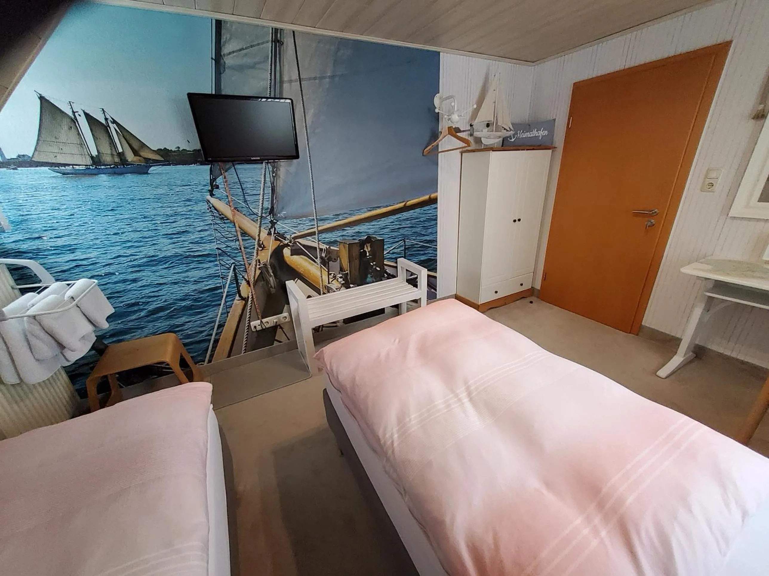 Bed in B & B Gästehaus Schmidt