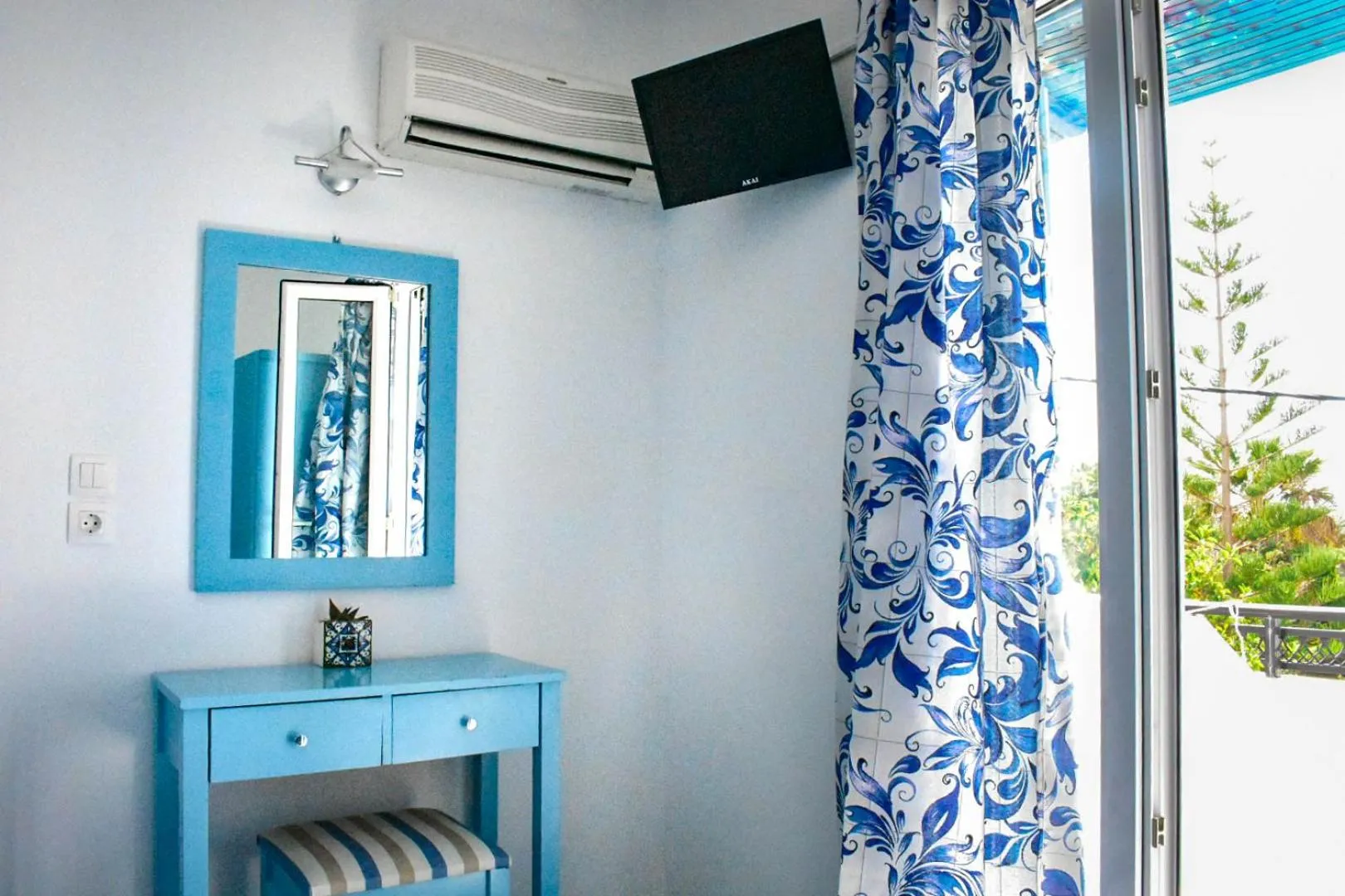 Bedroom in Dedalos Studios Naxos