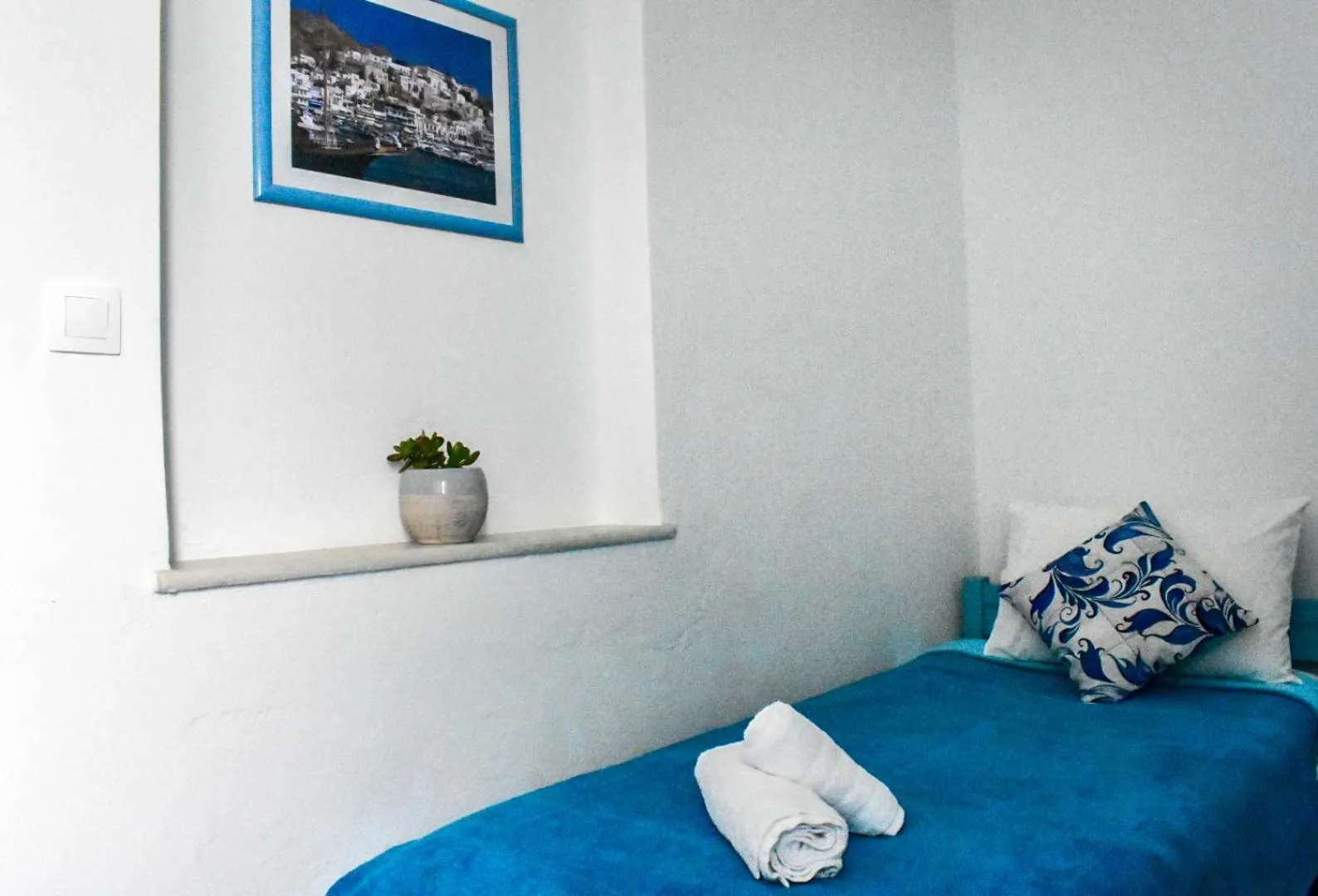 Bedroom, Bed in Dedalos Studios Naxos