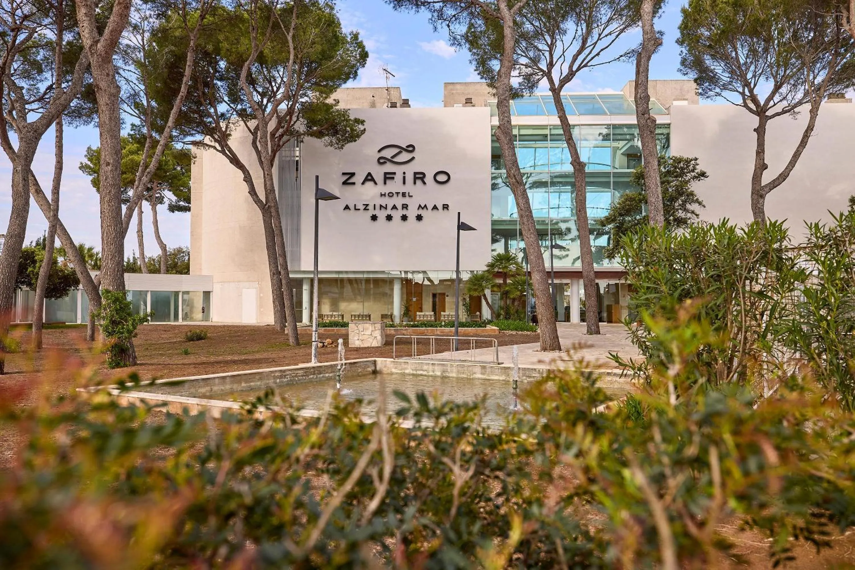 Property building in Zafiro Alzinar Mar Adults Only - Refurbished 2025