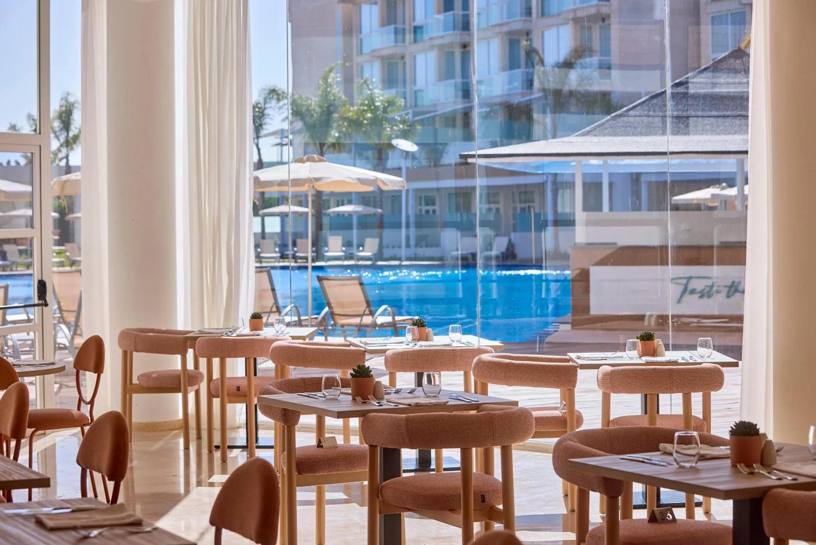 Restaurant/places to eat in Zafiro Alzinar Mar Adults Only - Refurbished 2025