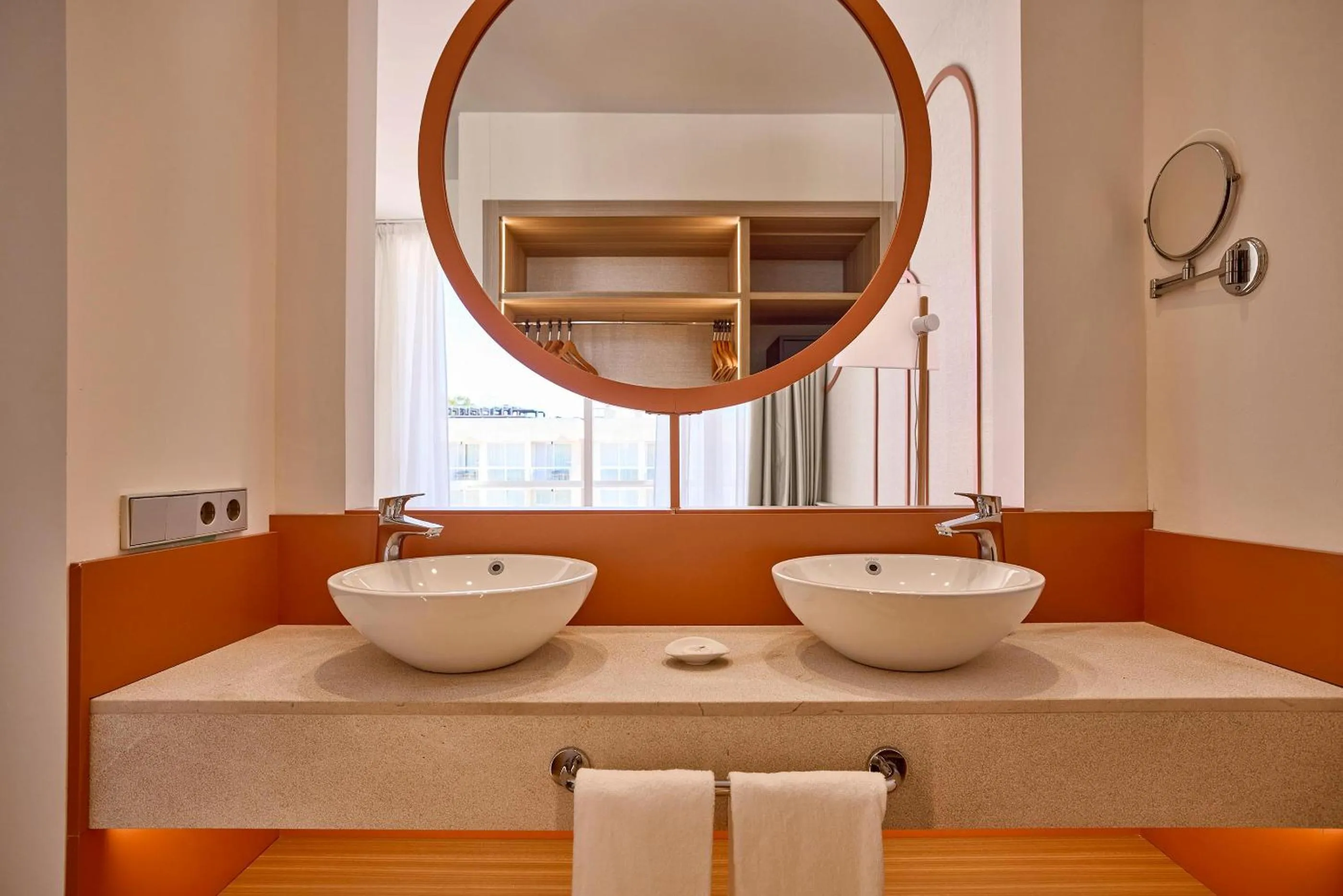 Bathroom in Zafiro Alzinar Mar Adults Only - Refurbished 2025