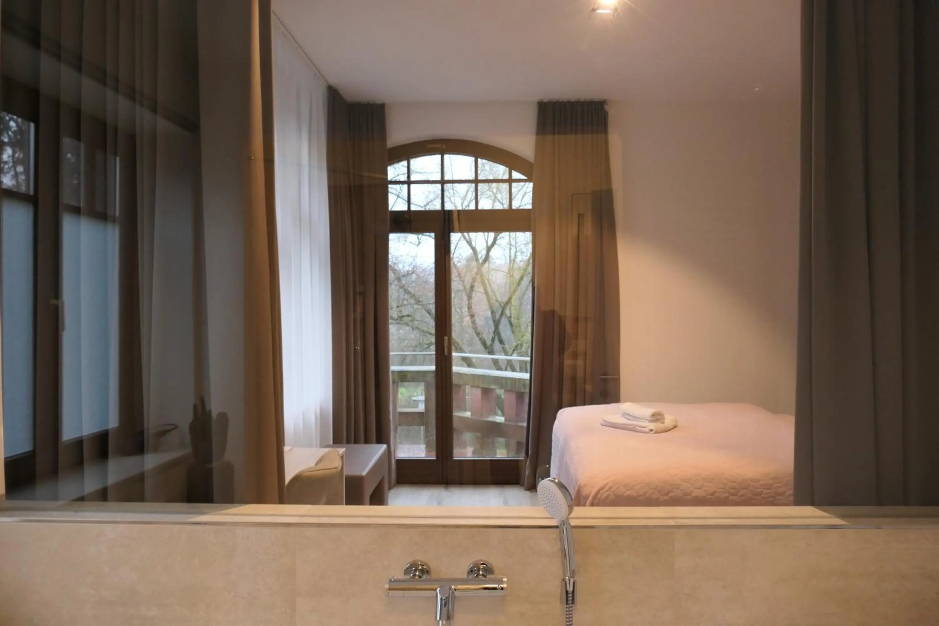 Photo of the whole room, Bed in Oberwaldhaus