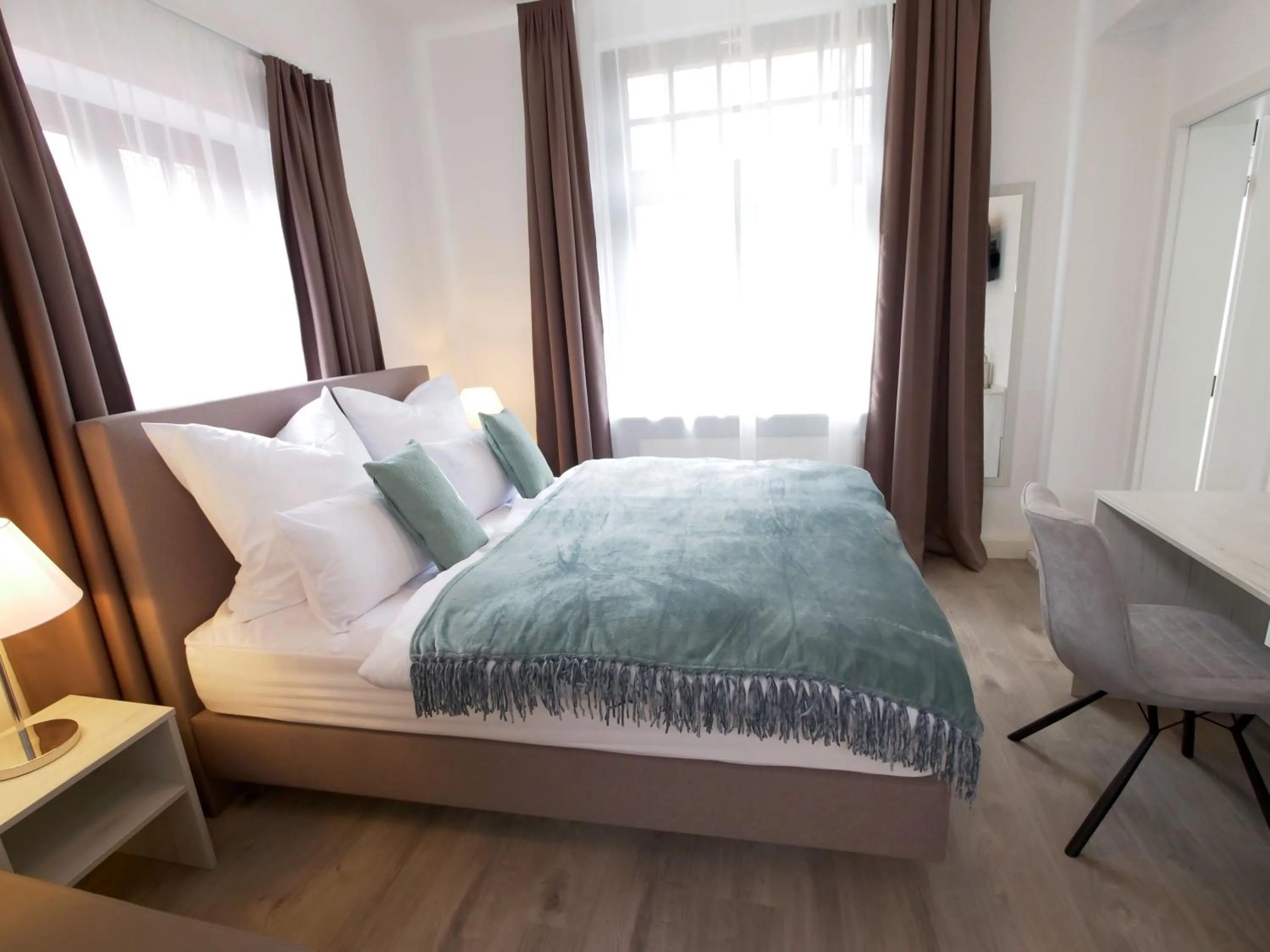 Photo of the whole room, Bed in Oberwaldhaus