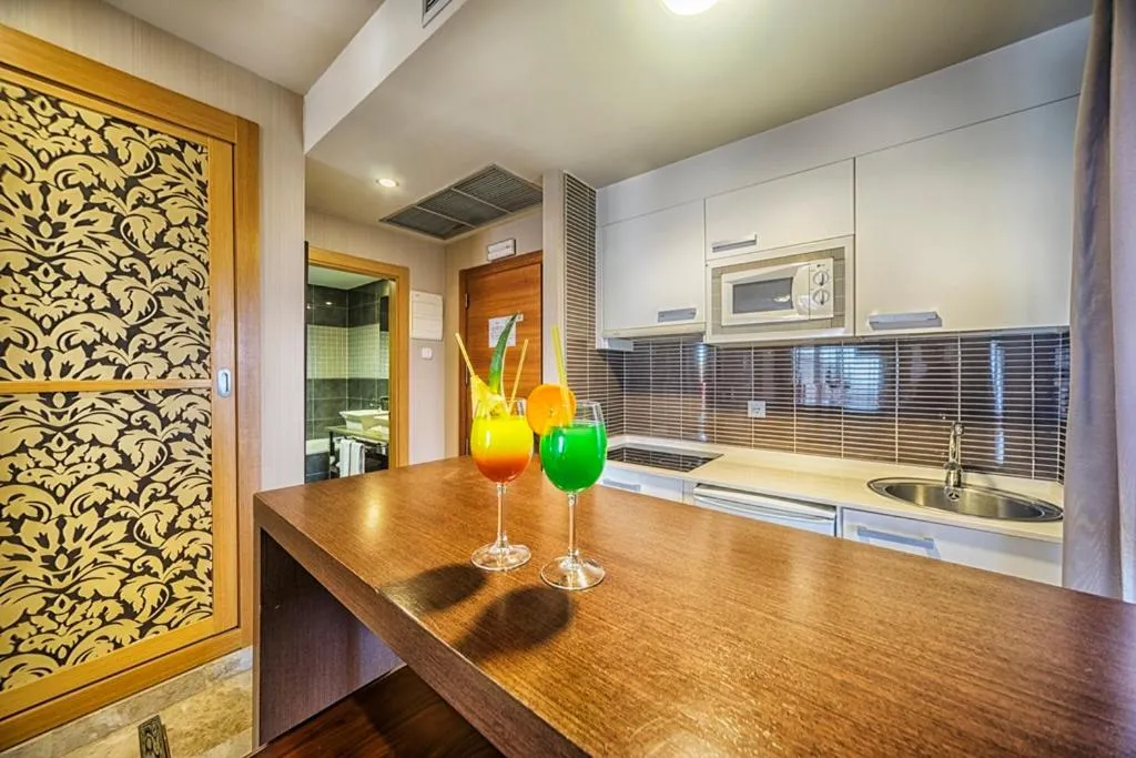 Holiday World Polynesia