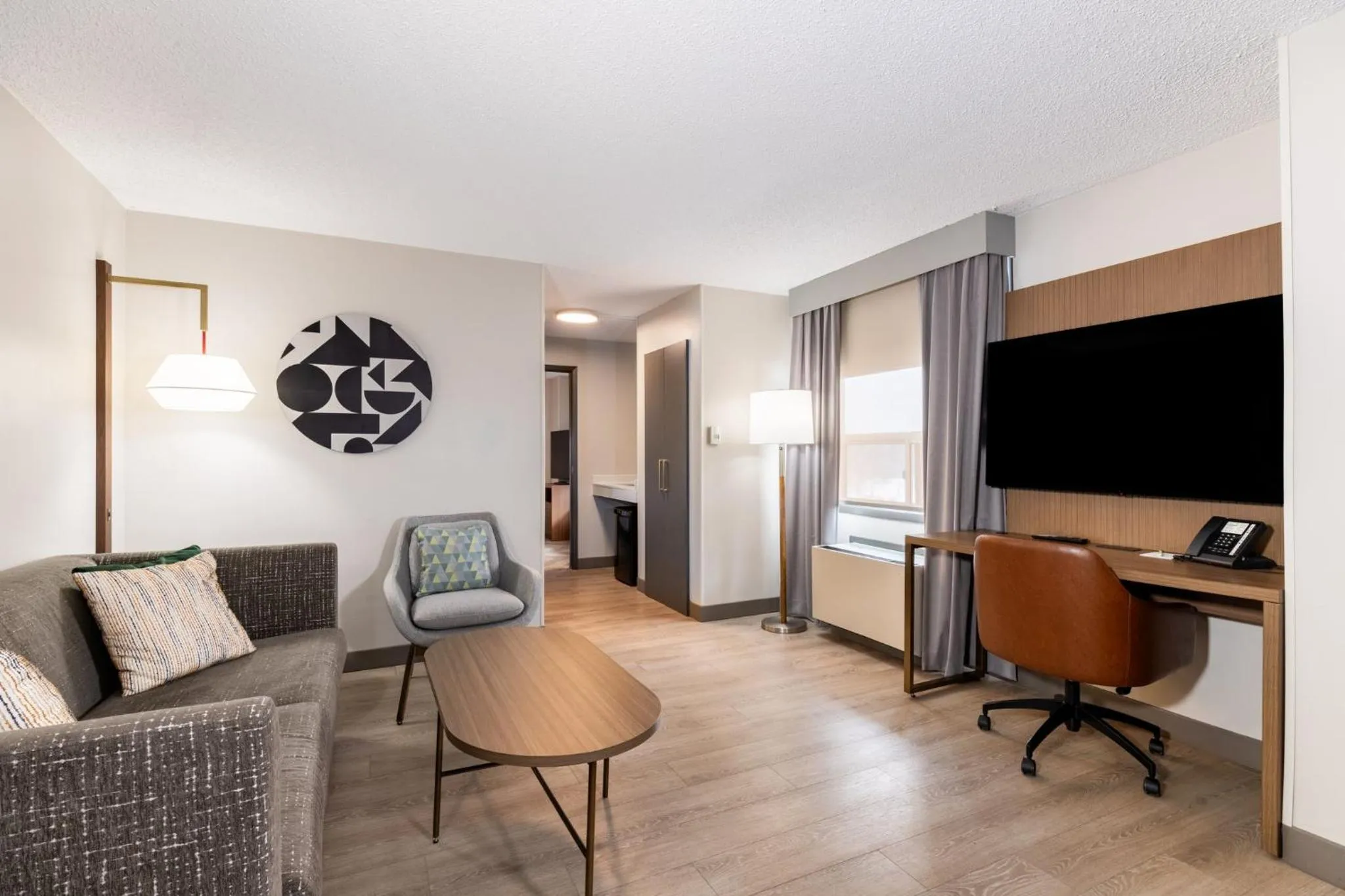 Photo of the whole room in Holiday Inn Hotel & Suites London by IHG