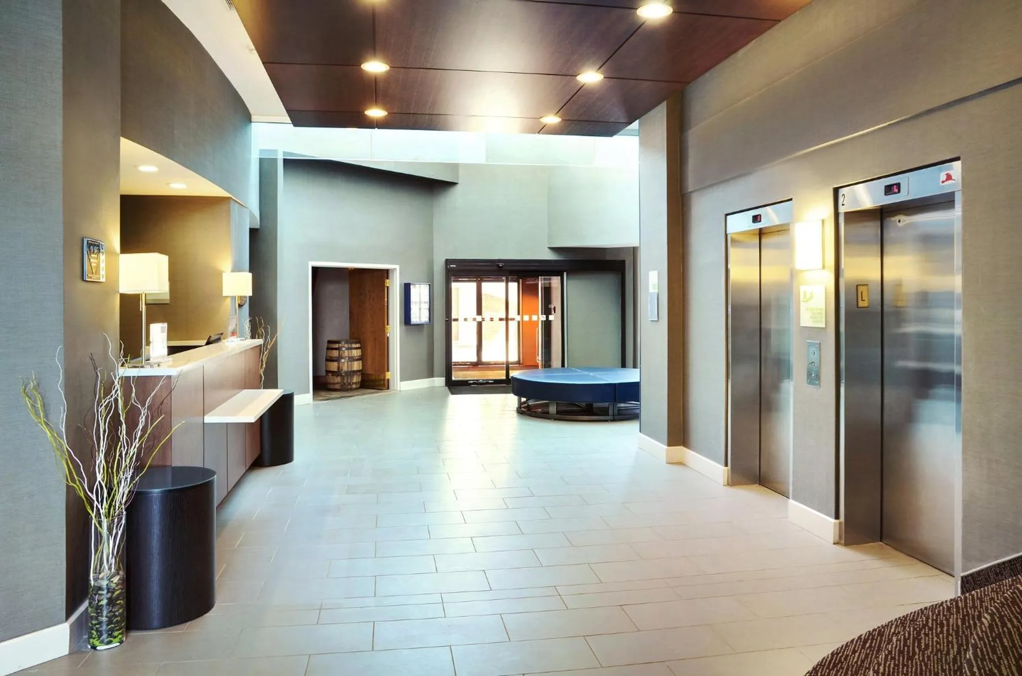 Property building in Holiday Inn Hotel & Suites London by IHG