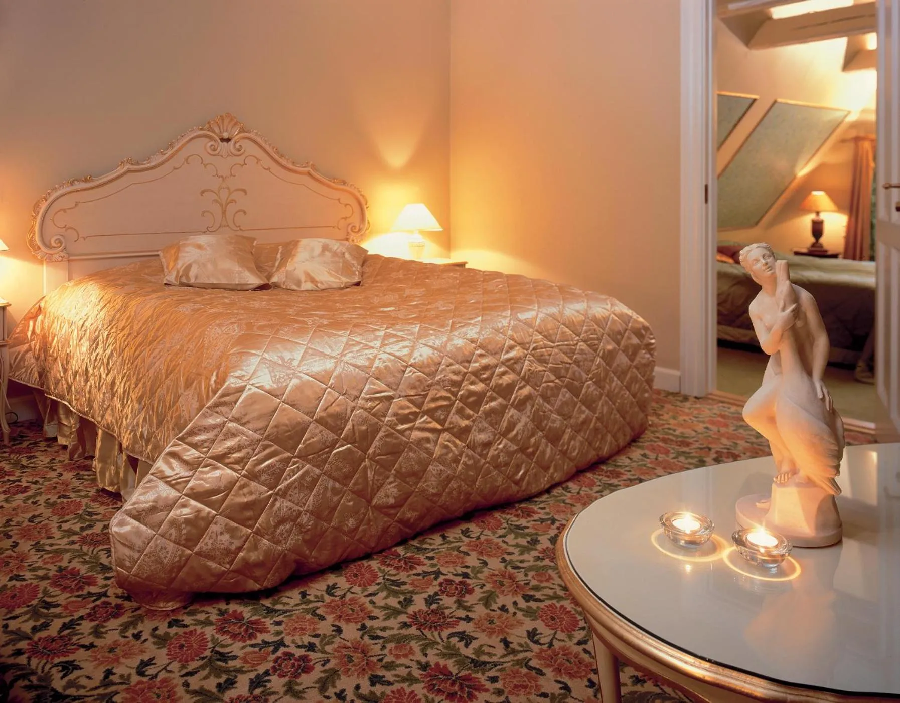 Photo of the whole room, Bed in Tyrstrup Kro