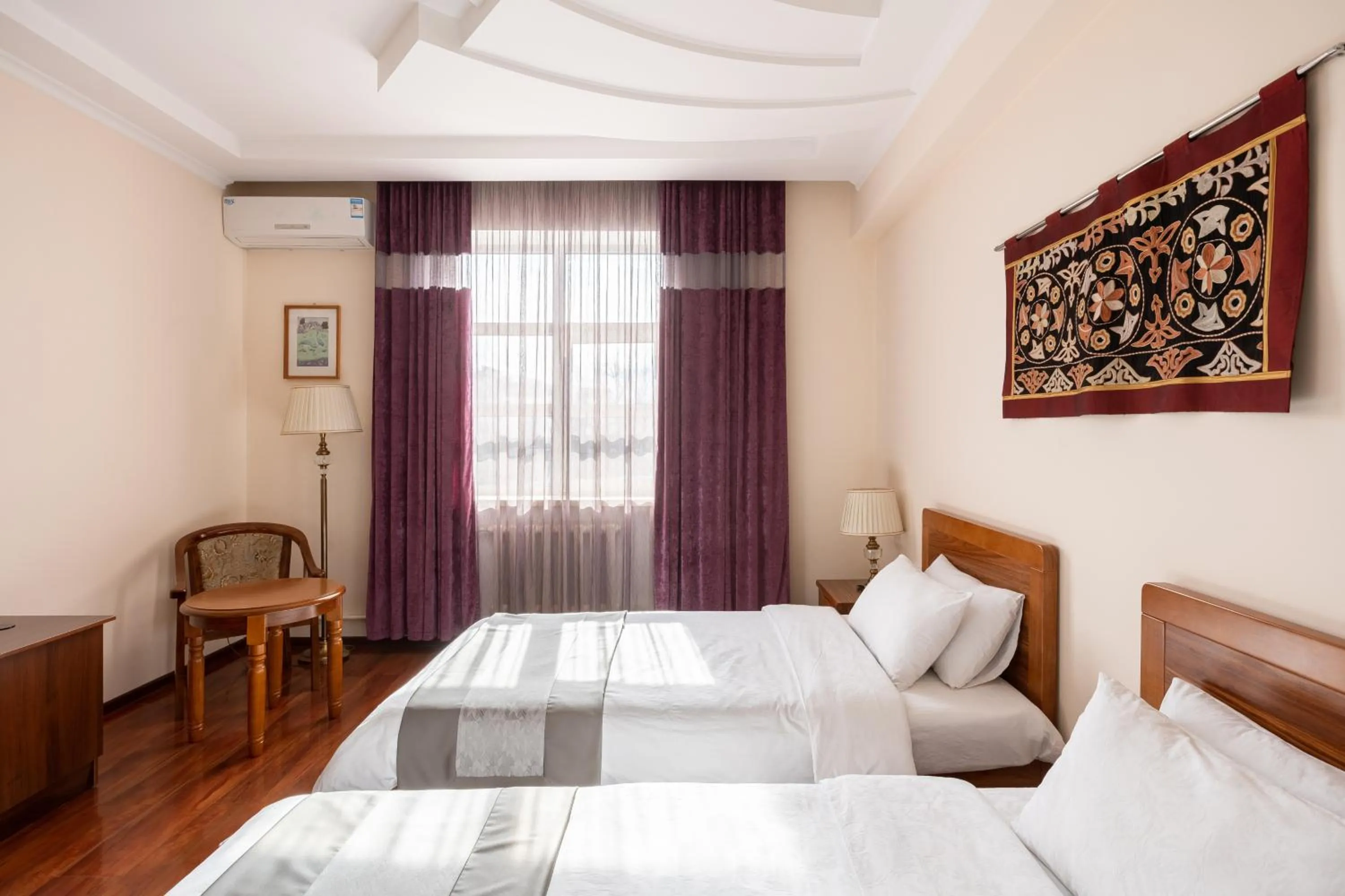 Photo of the whole room in Soluxe Hotel