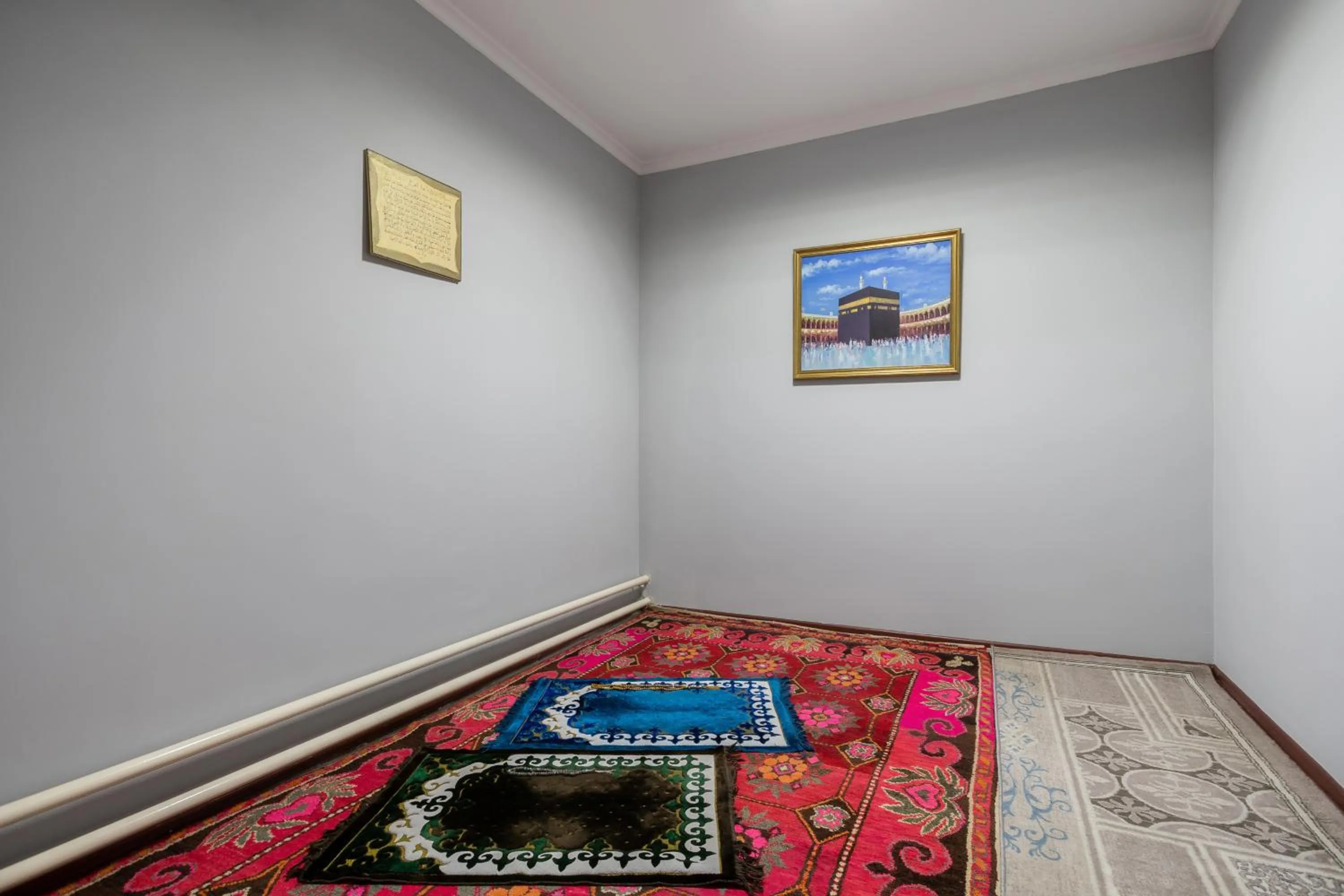 Property building in Soluxe Hotel