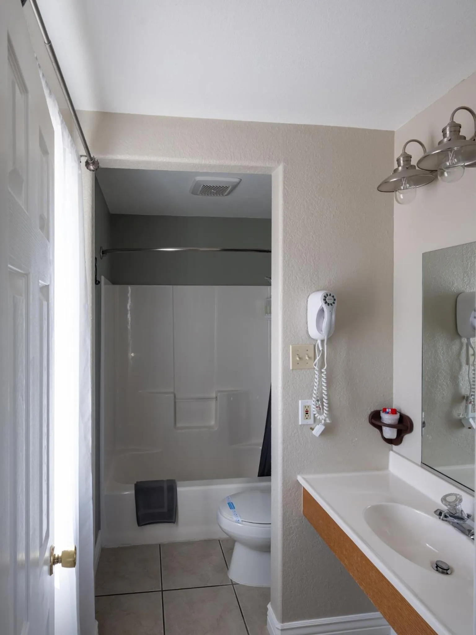 Bathroom in Bryce Trails Bed and Breakfast