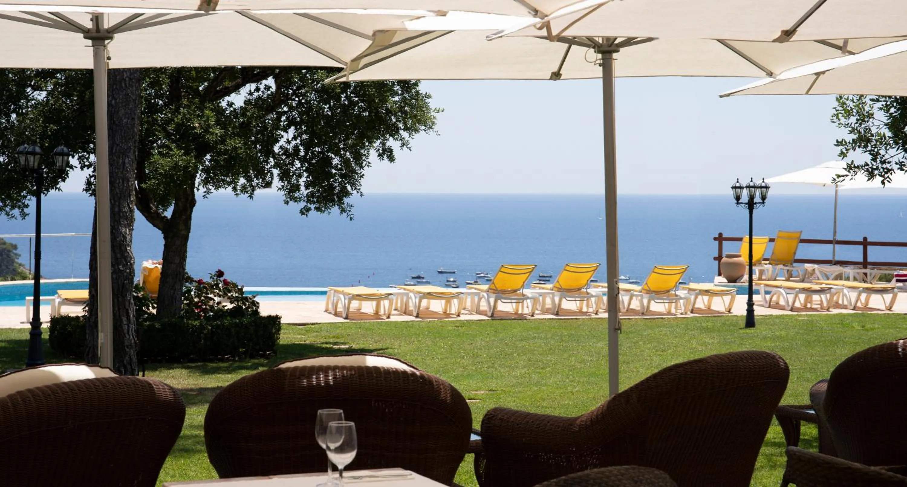 Swimming pool in Hotel BlauMar Llafranc