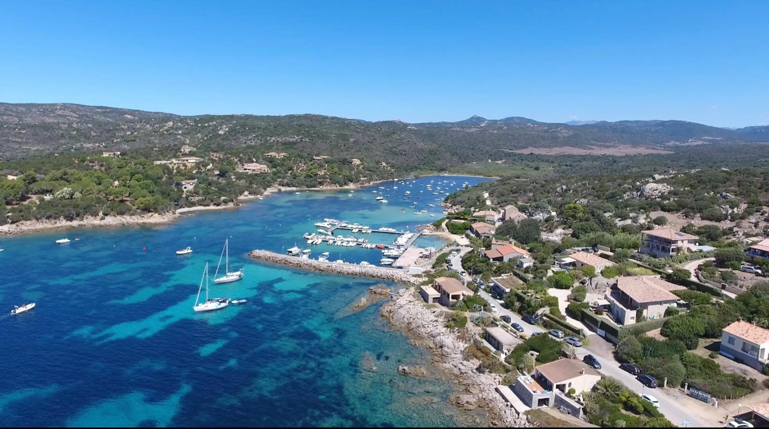 Neighbourhood in Hôtel du Golfe