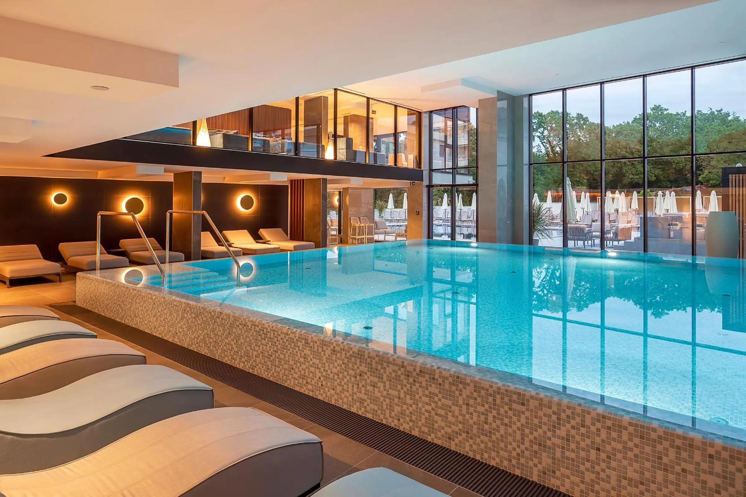 Swimming pool in Luxury Hotel Riva