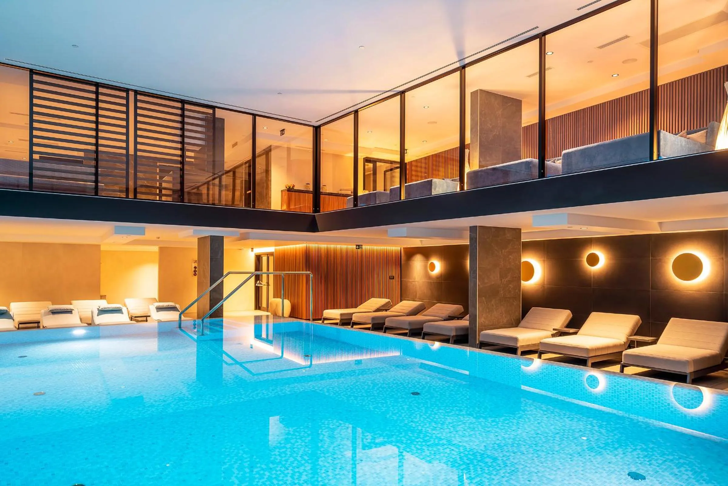 Swimming pool in Luxury Hotel Riva