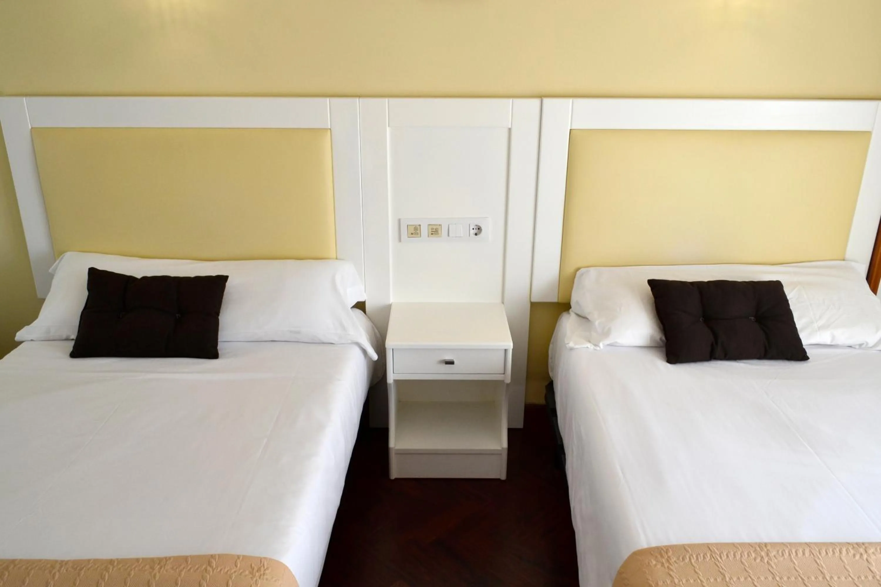 Photo of the whole room, Bed in Hotel Alda Santa Cristina