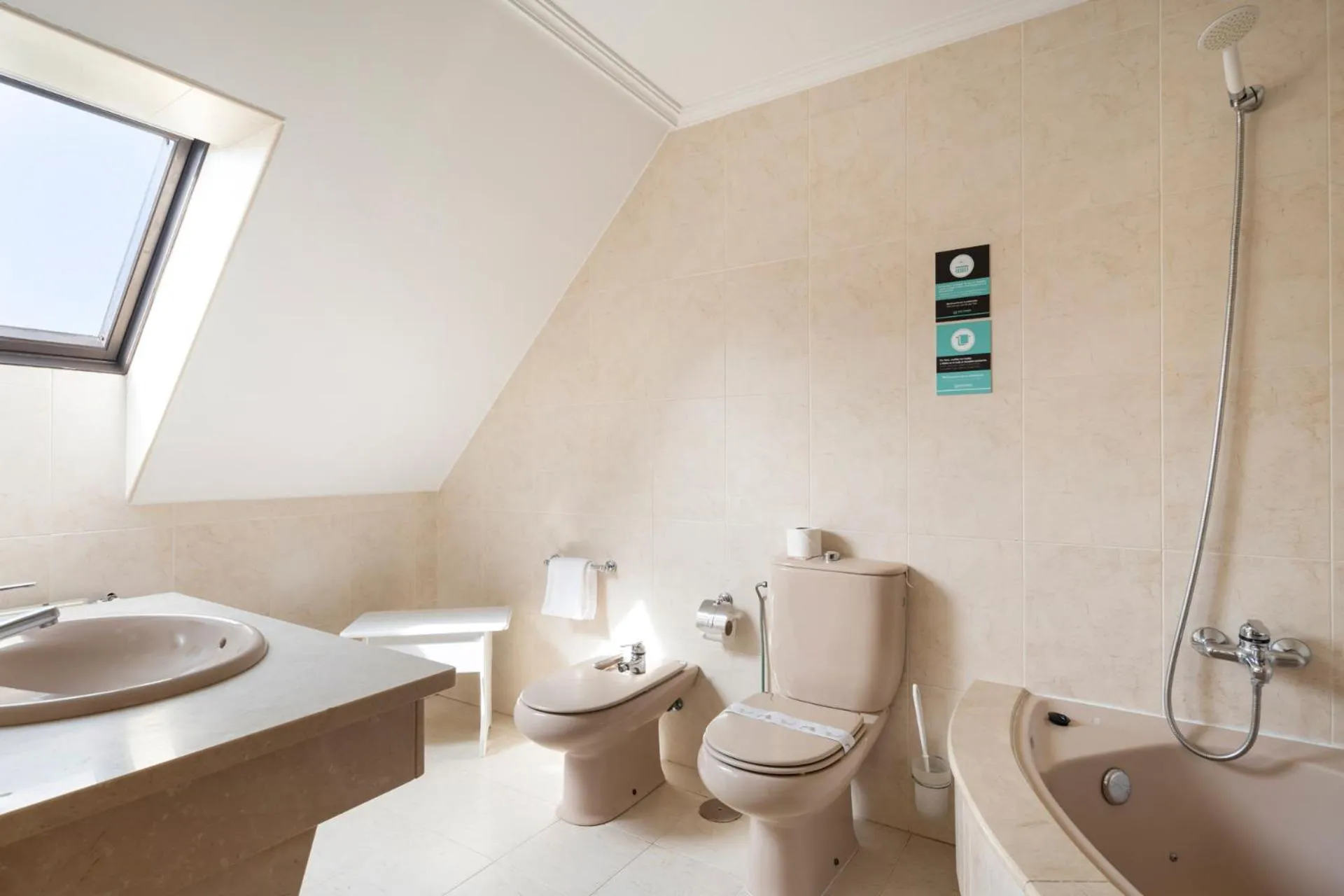 Bathroom in Hotel Alda Santa Cristina