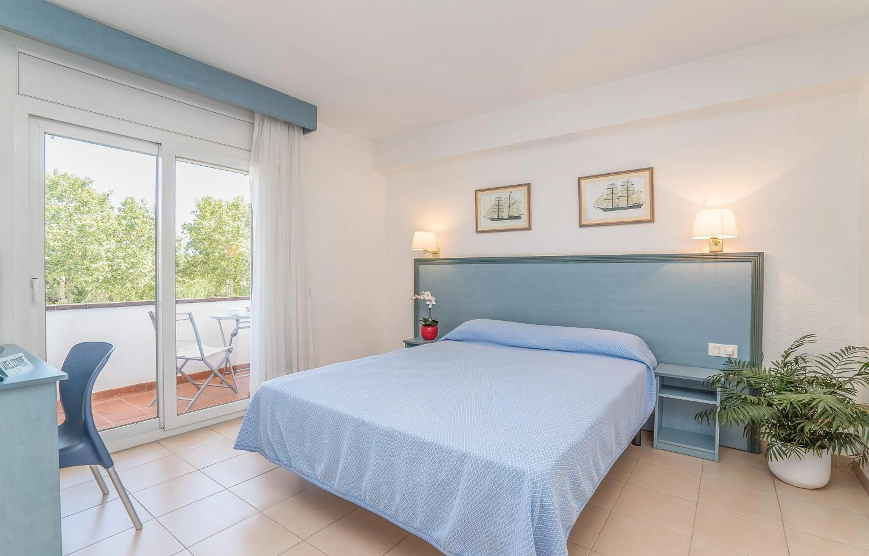 Photo of the whole room in Hotel Platja d'Aro