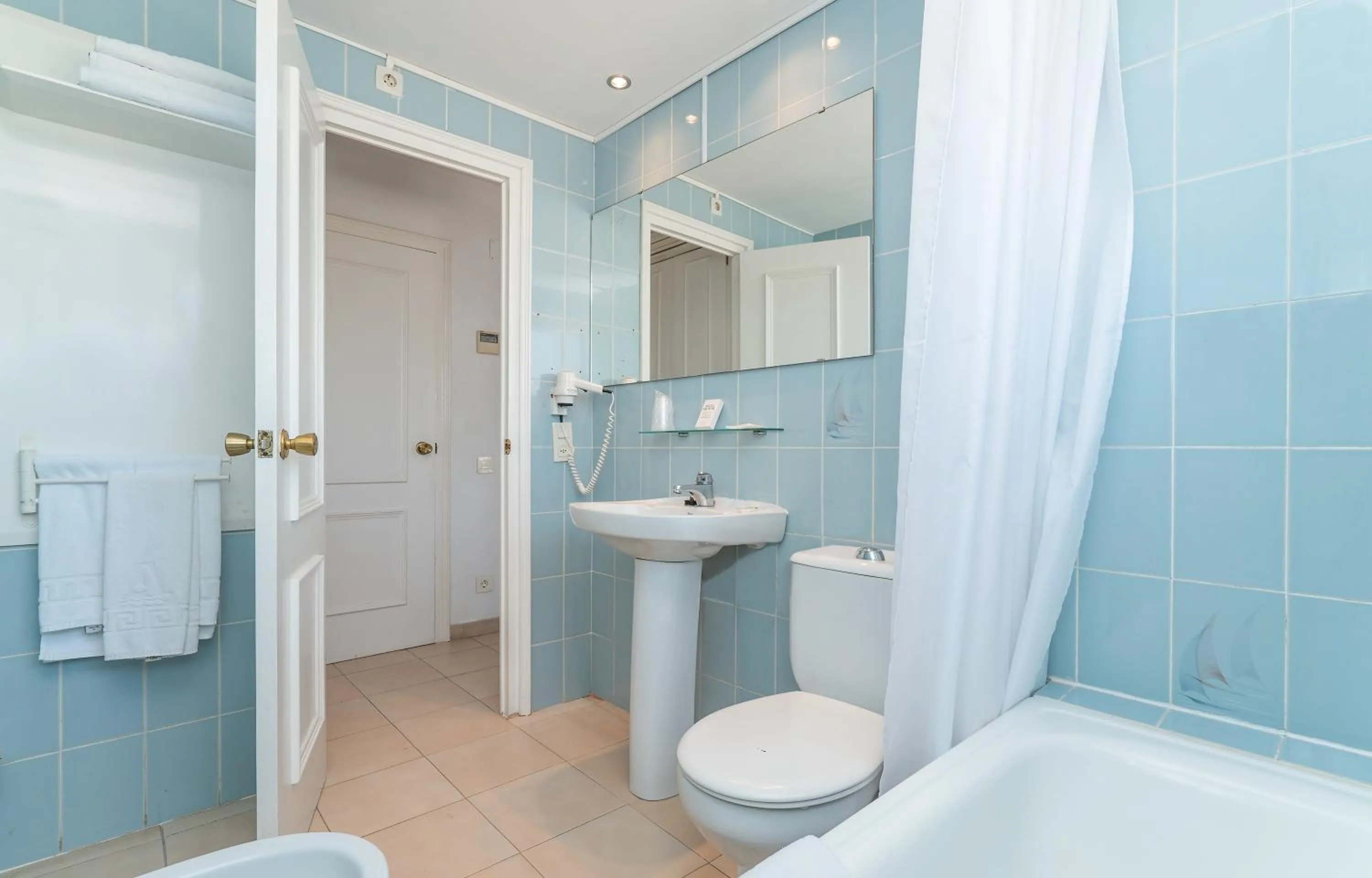 Toilet in Hotel Platja d'Aro