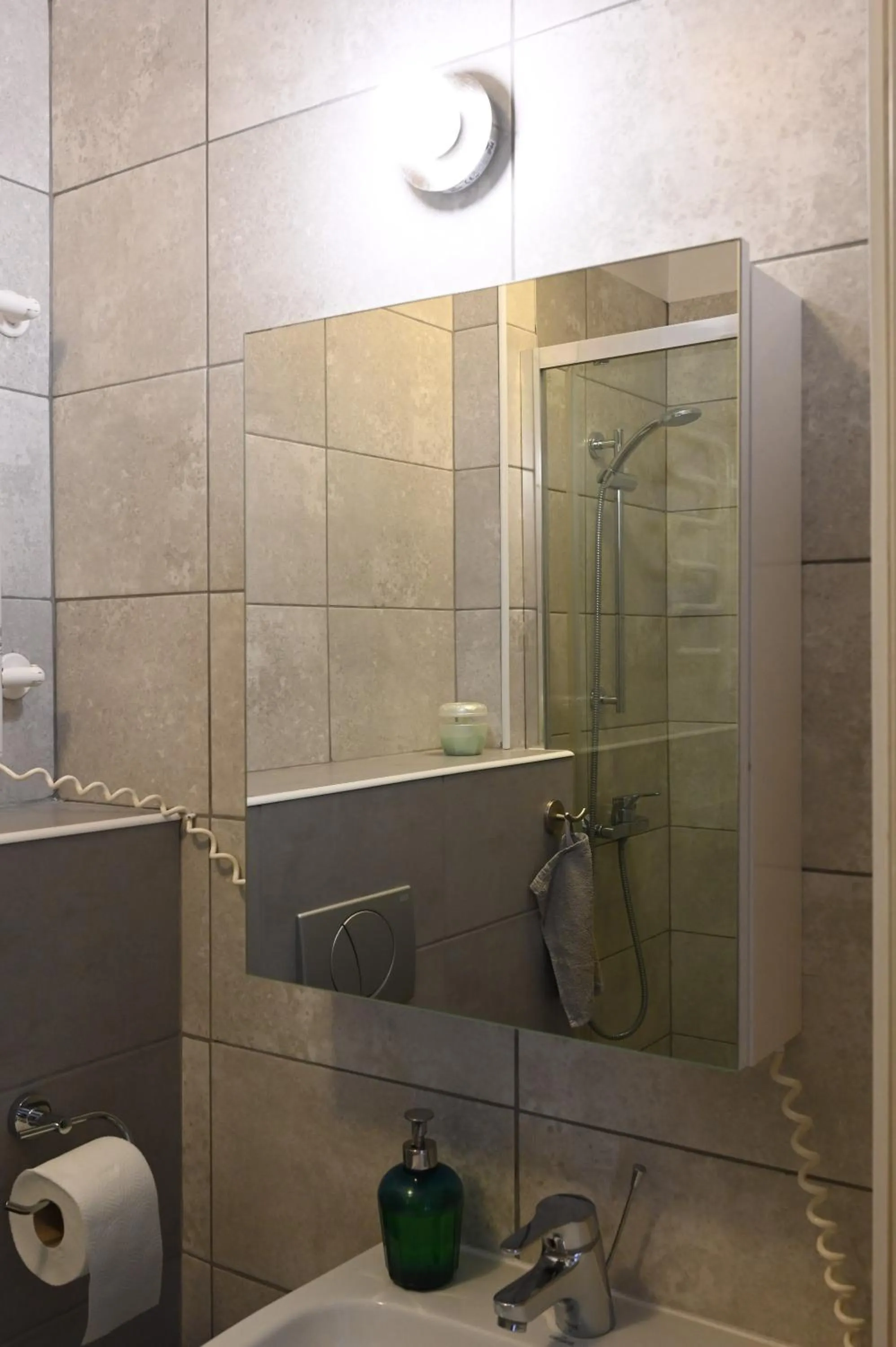 Shower in Pepe Hostel