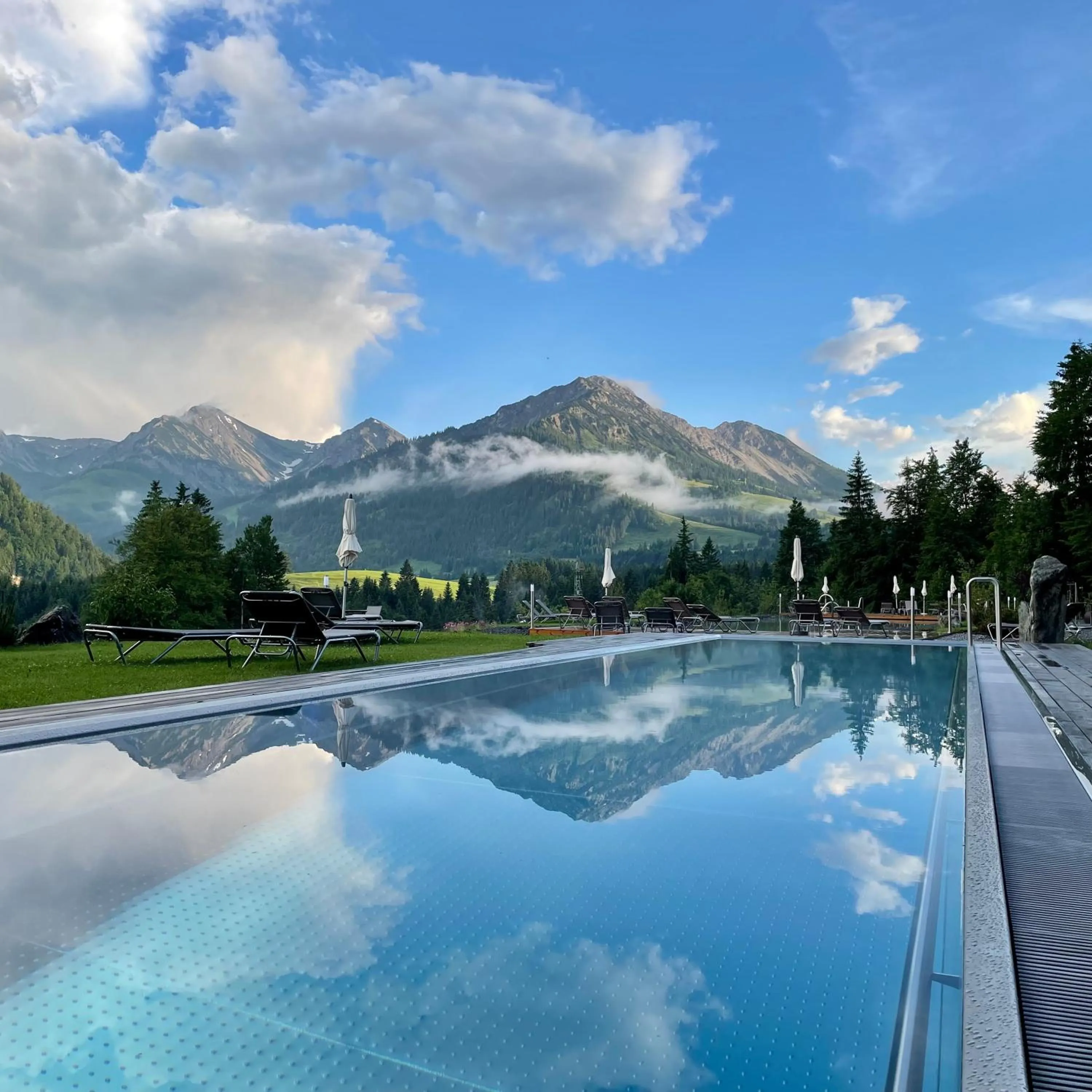 Swimming pool in Ruhehotel & Naturresort Rehbach - Adults only