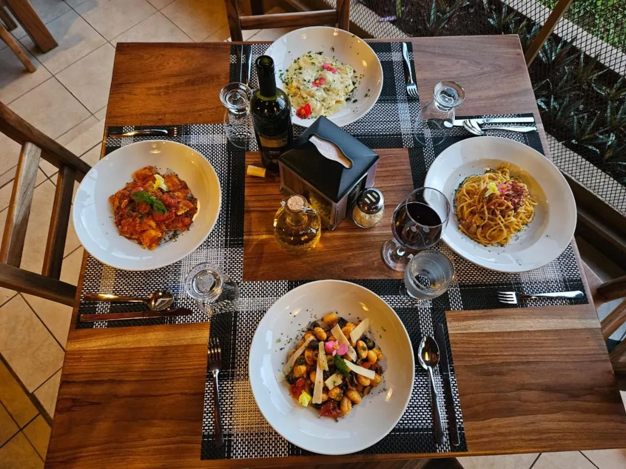 Restaurant/places to eat in Hotel Vista del Cerro