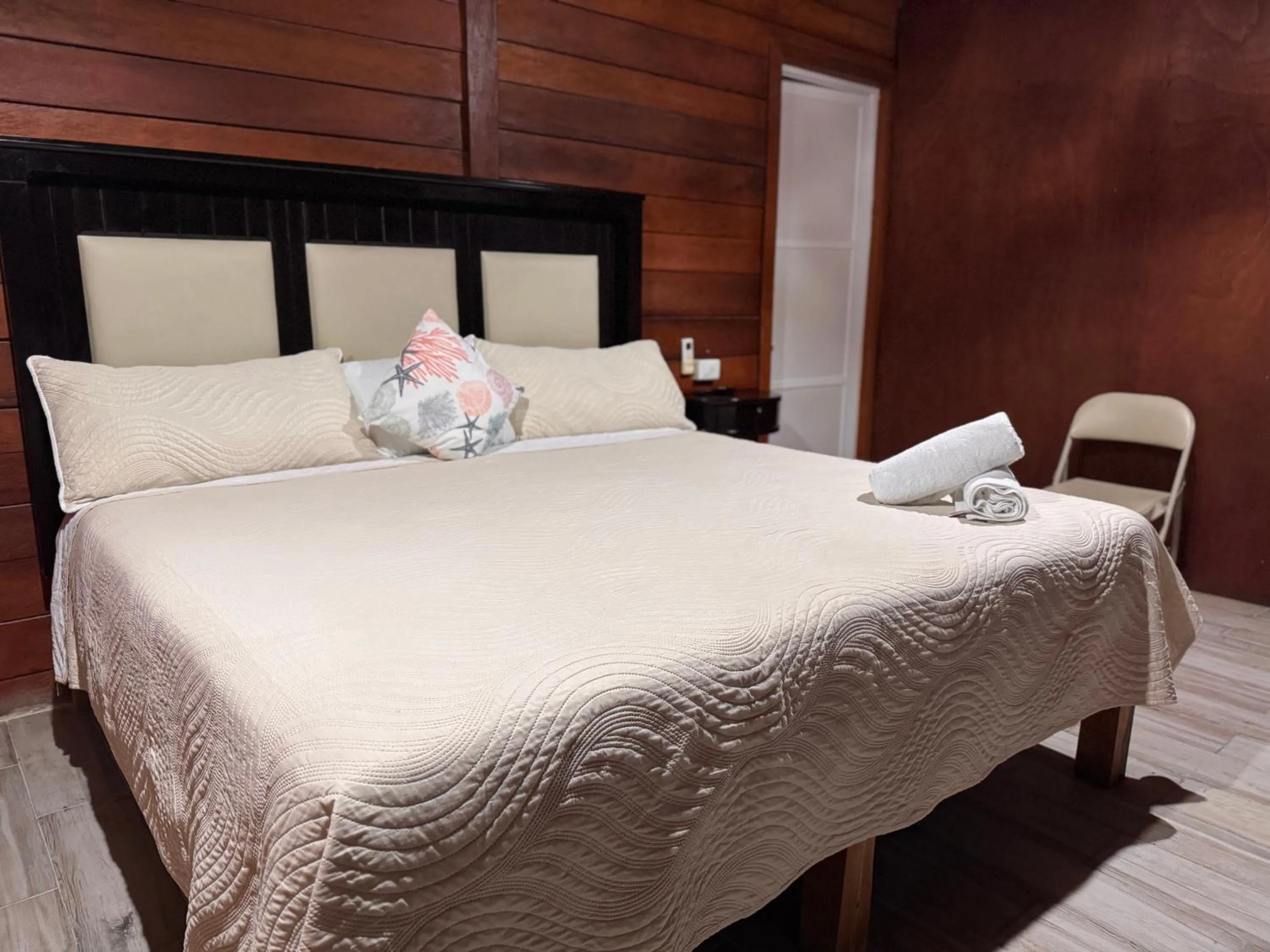 Bed in Hotelito Villas Holbox