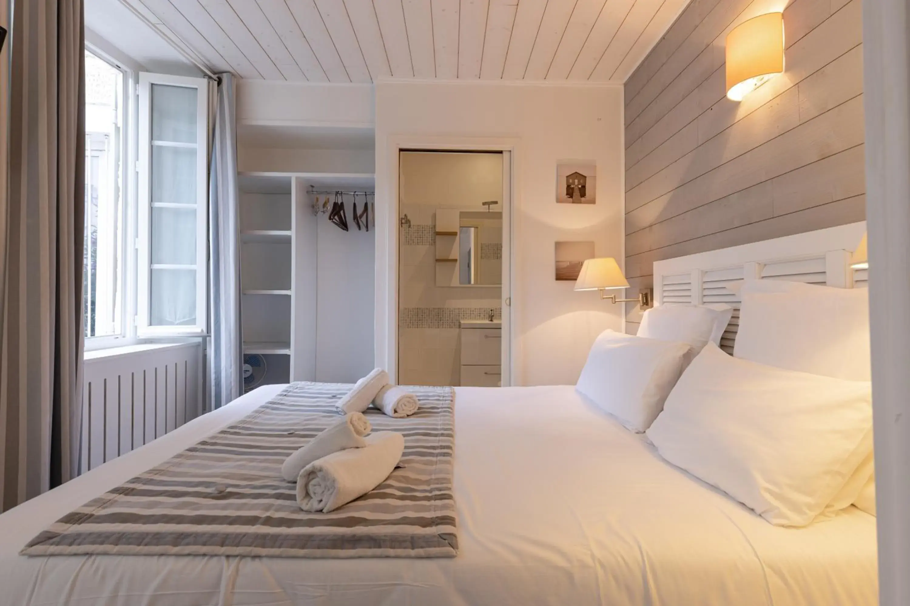 Double Room in Hôtel Le Square Double Room in Hôtel Le Square