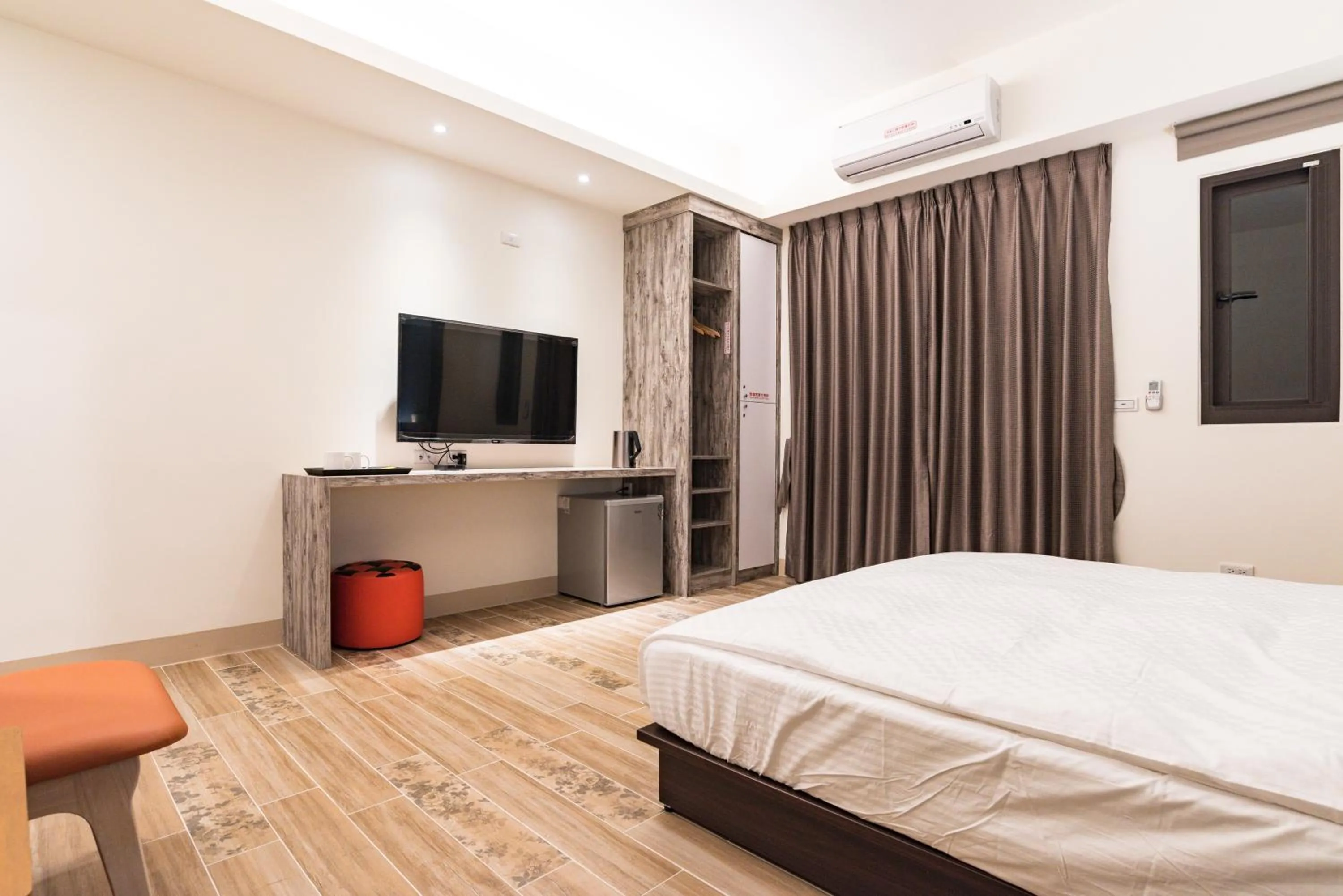 Bed in Rhino Guest House