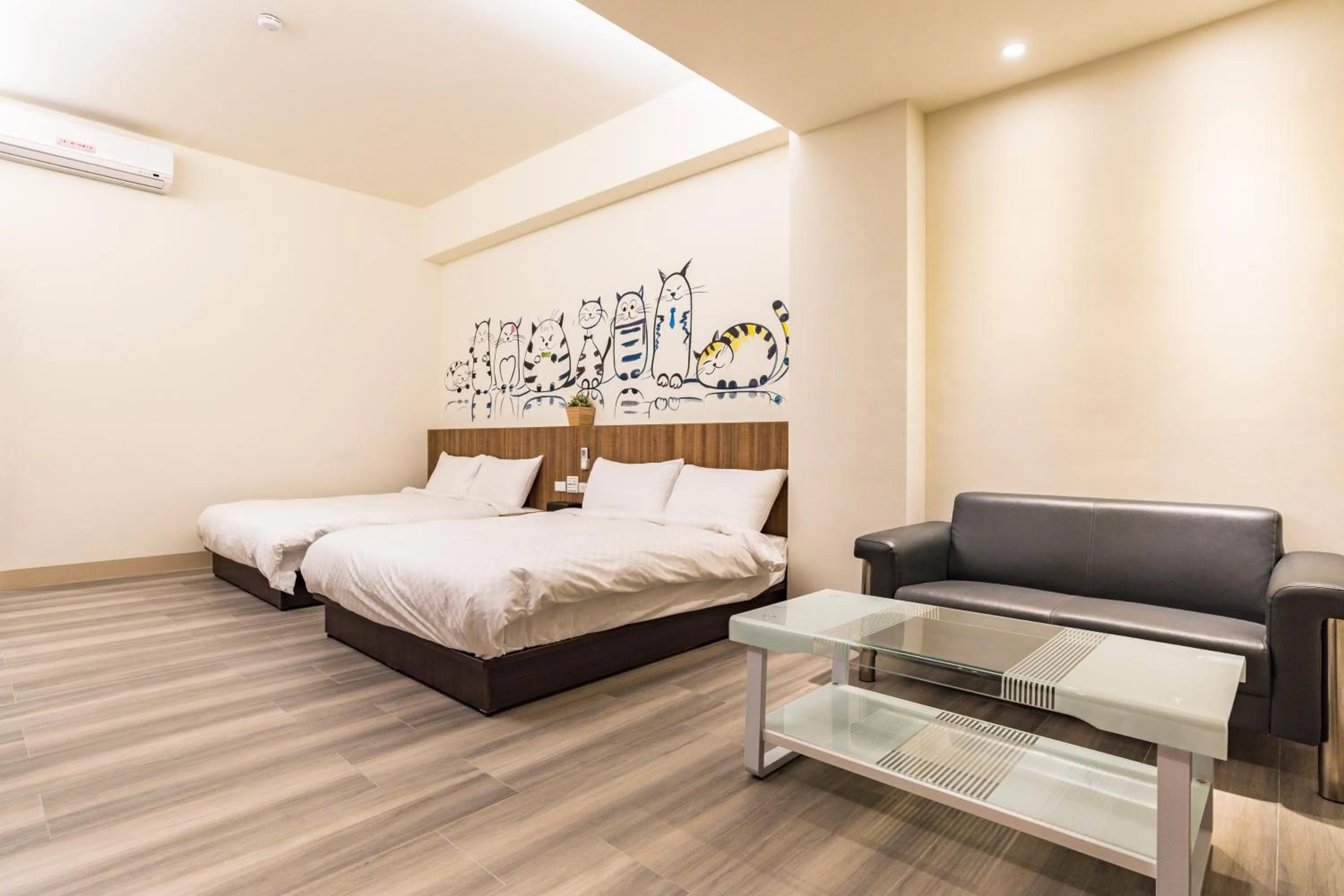 Bed in Rhino Guest House