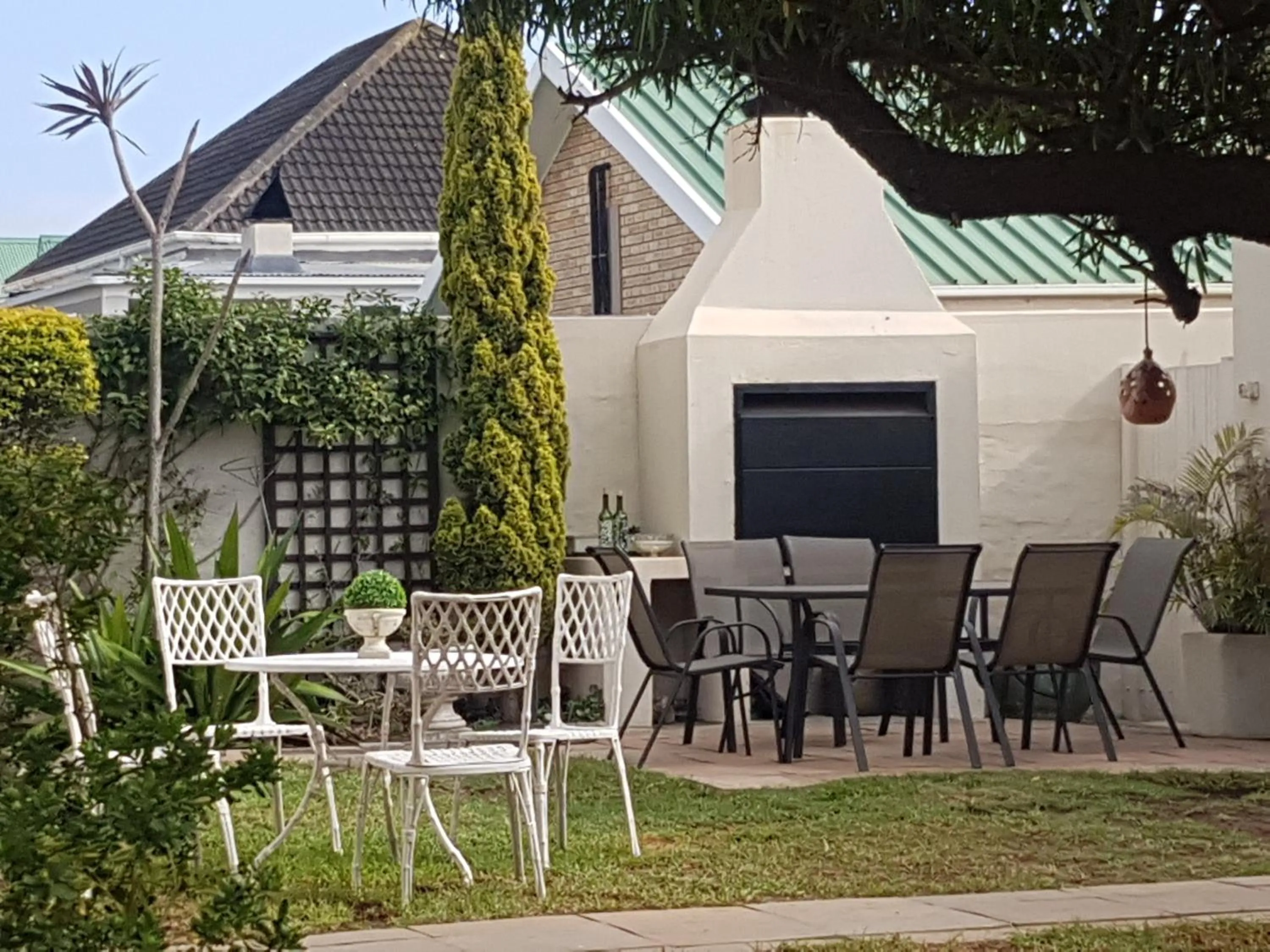 Property building in Urban Manor