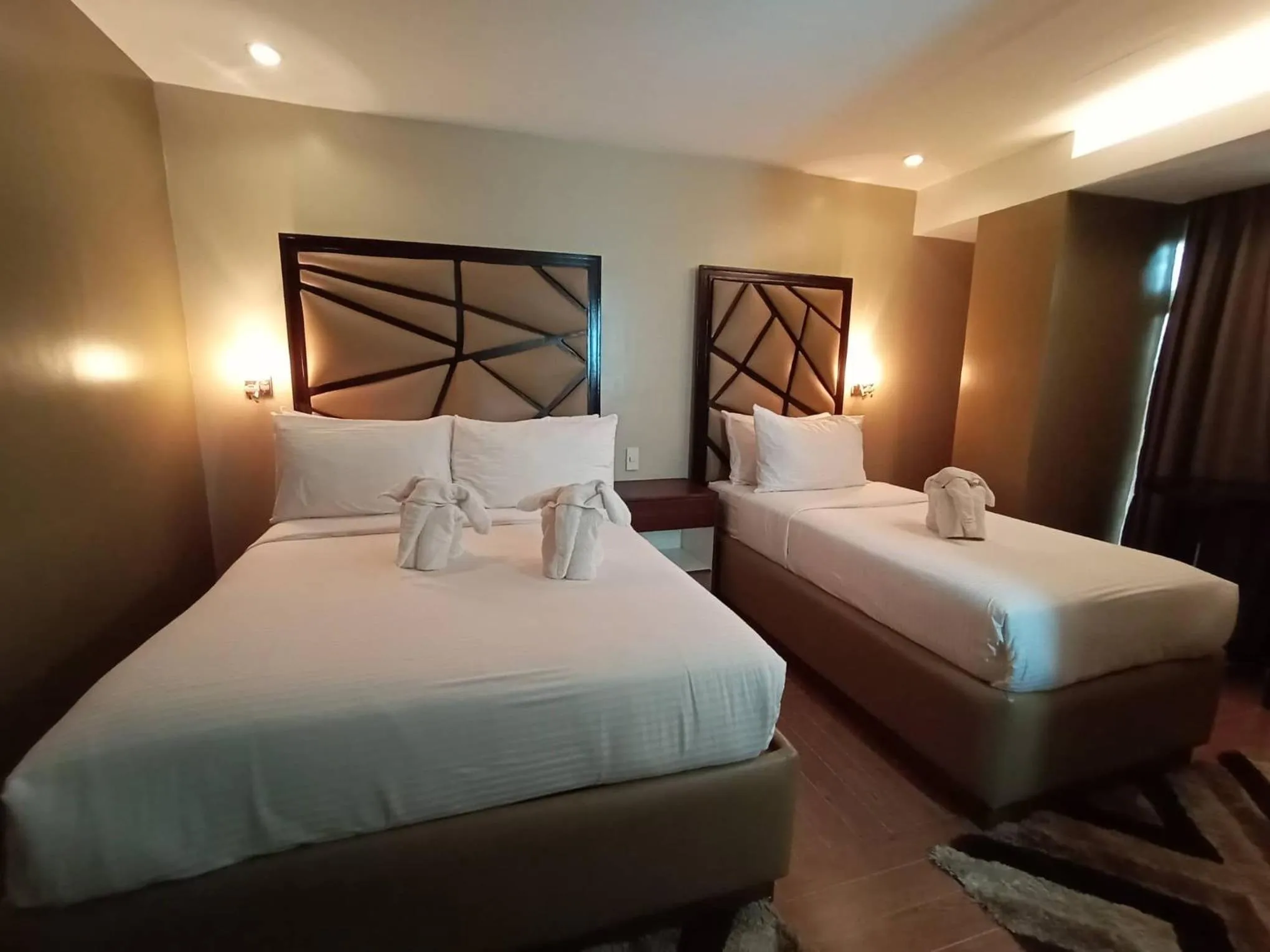 Bed in Treasure Island Hotel With Mini Water Adventure