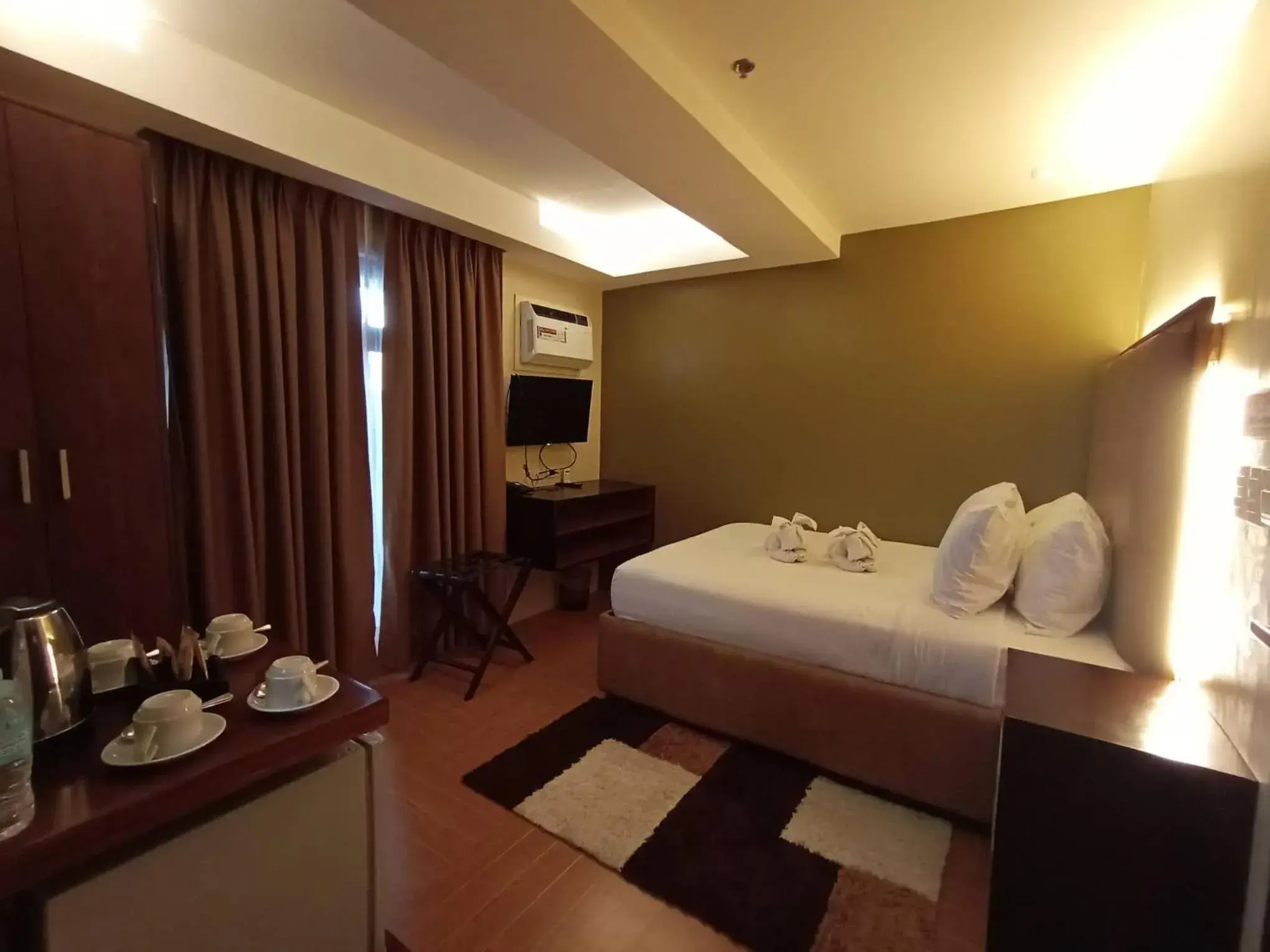 Family Room in Treasure Island Hotel With Mini Water Adventure Family Room in Treasure Island Hotel With Mini Water Adventure