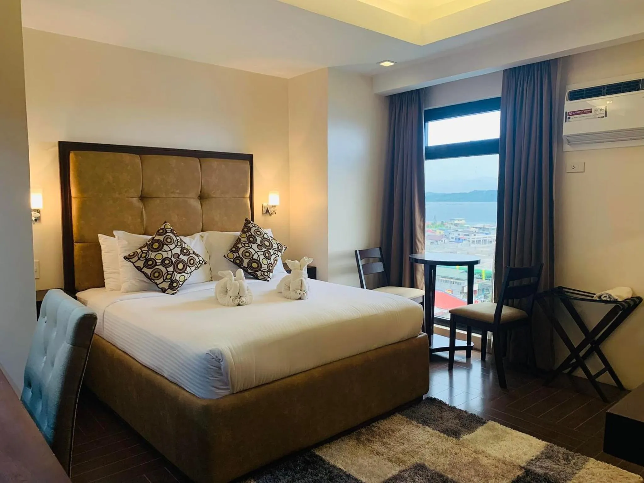 Bed in Treasure Island Hotel With Mini Water Adventure