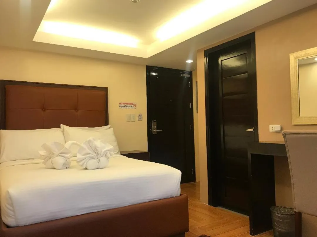 Bed in Treasure Island Hotel With Mini Water Adventure