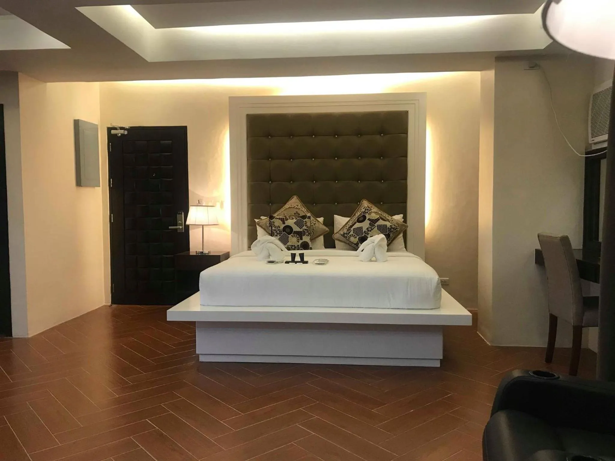 Bed in Treasure Island Hotel With Mini Water Adventure