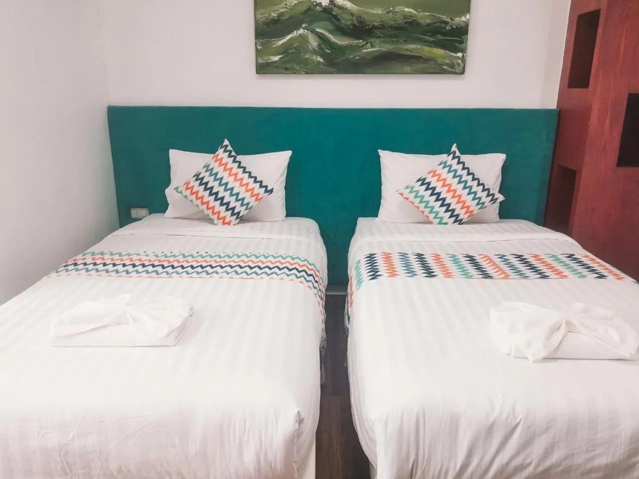 Bedroom, Bed in Pony TopView